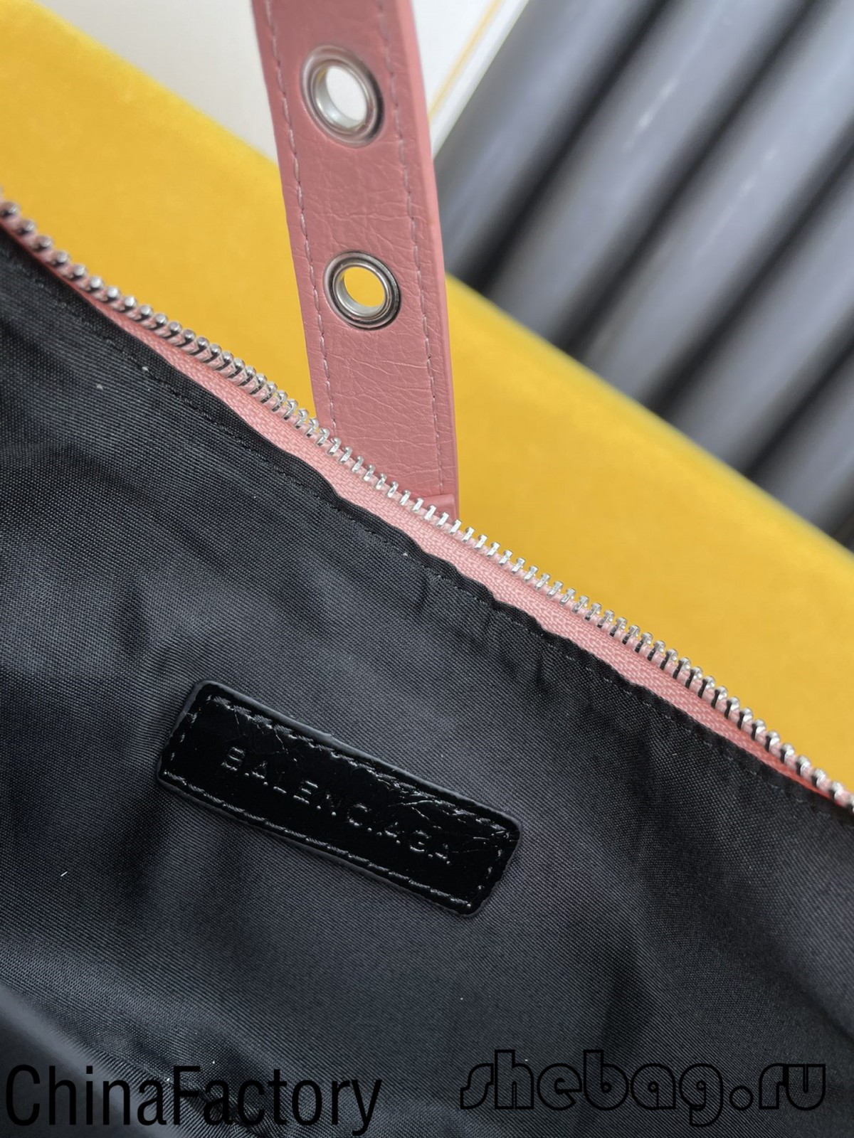 Balenciaga shoulder bag replica: Le Cagole (2022 edition)-Best Quality Fake designer Bag Review, Replica designer bag ru