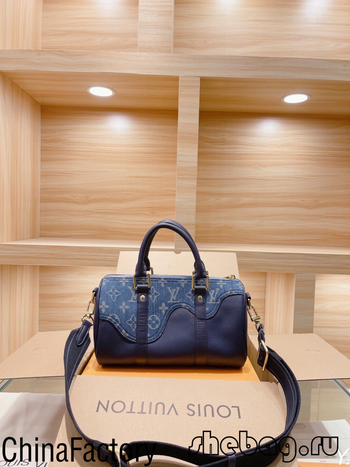 د آا لوئس ویټون ډفل کڅوړه نقل: LV x نیګو (2022 ترټولو ګرم)-Best Quality Fake Louis Vuitton Bag Online Store, Replica designer bag ru