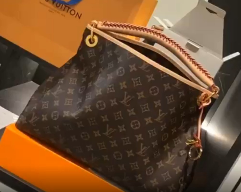 Fejn nista' nsib replika ta' borża artistika ta' Louis Vuitton? (2022 aġġornata)-L-Aħjar Kwalità Foloz Louis Vuitton Bag Online Store, Replica tal-borża tad-disinjatur ru