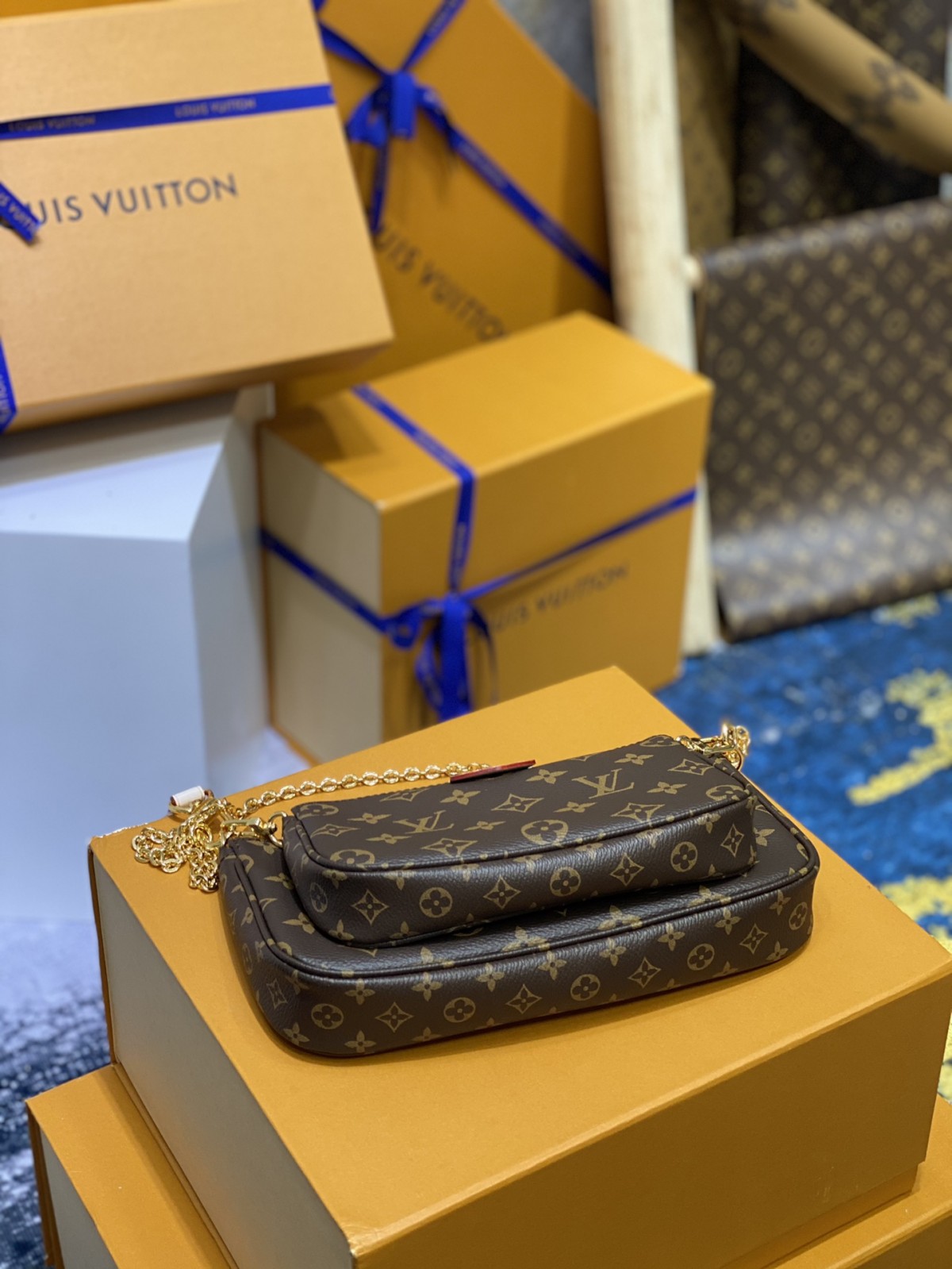 Nola erosi dezaket Louis Vuitton poltsaren uhalaren erreplika linean? (2022ko azkena)-Kalitate onena Louis Vuitton poltsa faltsuaren lineako denda, diseinatzaile poltsa erreplika