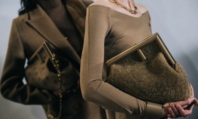 Firwat ech wielen dës 4 Fendi Replica Poschen ze kafen (2022 aktualiséiert) - Bescht Qualitéit Fake Louis Vuitton Bag Online Store, Replica Designer Bag ru