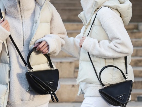 Topp 3 bästsäljande Prada replika väskor att köpa (2022 senaste)-Bästa kvalitet falska Louis Vuitton Bag Online Store, Replica designer bag ru