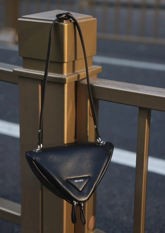 Topp 3 bästsäljande Prada replika väskor att köpa (2022 senaste)-Bästa kvalitet falska Louis Vuitton Bag Online Store, Replica designer bag ru