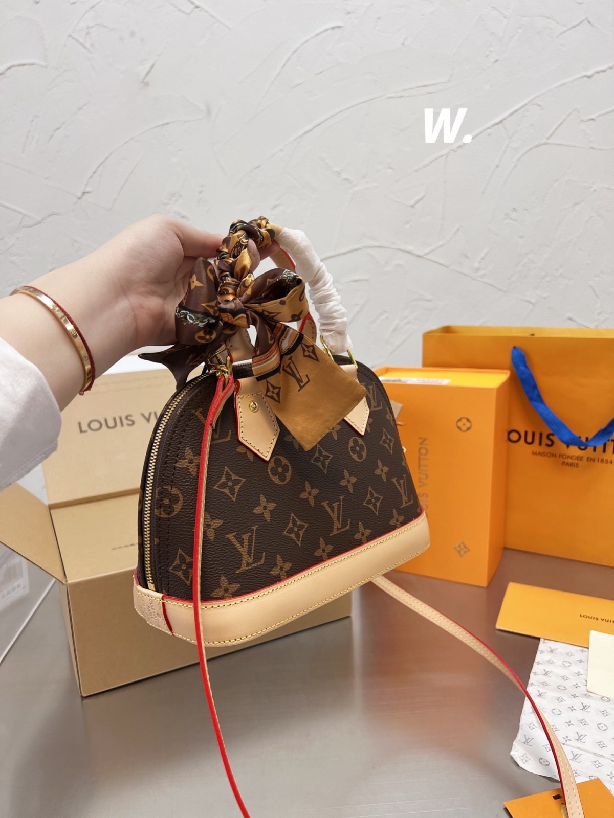 Do you like this Louis Vuitton Alma BB replica bag? (2022 Latest)-Best Quality Fake designer Bag Review, Replica designer bag ru
