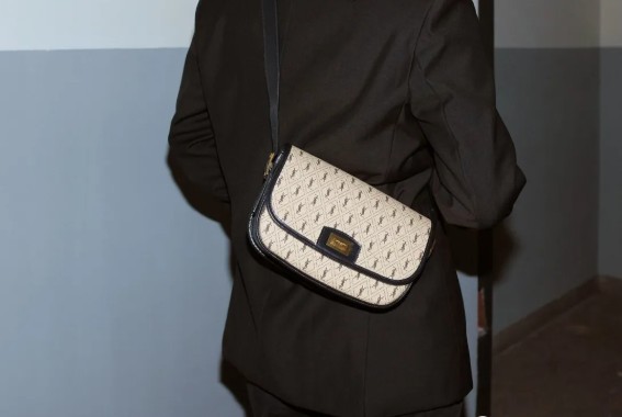 „Saint Laurent Monogram All Over“ kuprinių kopijų serija yra labiausiai verta pirkimo (2022 m. leidimas) – geriausios kokybės netikrų „Louis Vuitton“ krepšių internetinė parduotuvė, dizainerio replikos krepšys ru