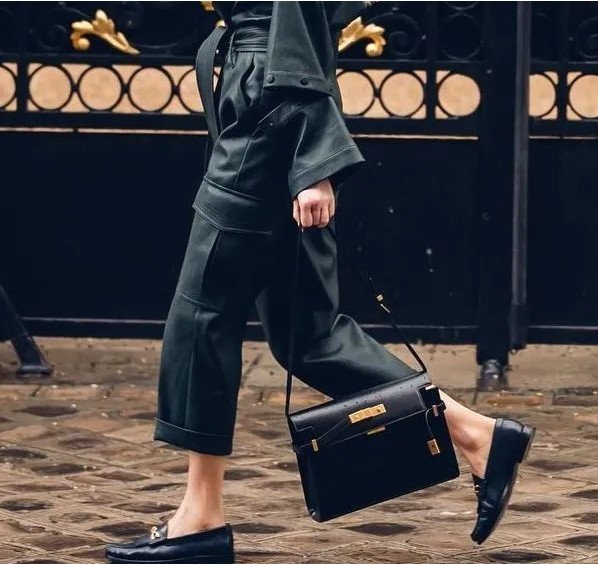 Una dintre cele mai populare genți replica de la Saint Laurent: Manhattan (ediția 2022)-Magazin online de genți false Louis Vuitton de cea mai bună calitate, geanta de designer replica ru