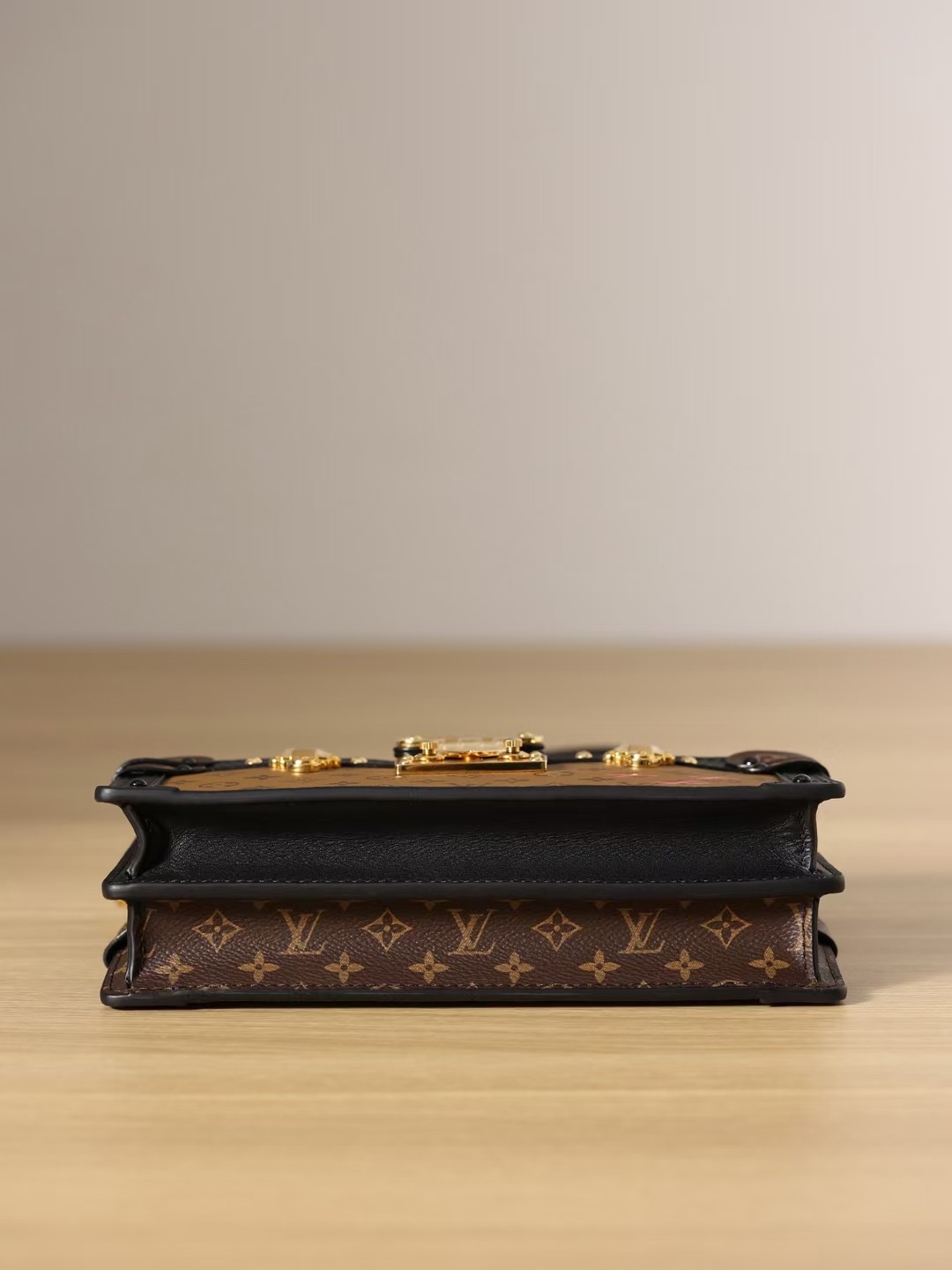 Louis Vuitton stores can not buy, why I buy top replica M43596 TRUNK CLUTCH bags? (2022 updated))-Best Quality Fake designer Bag Review, Replica designer bag ru