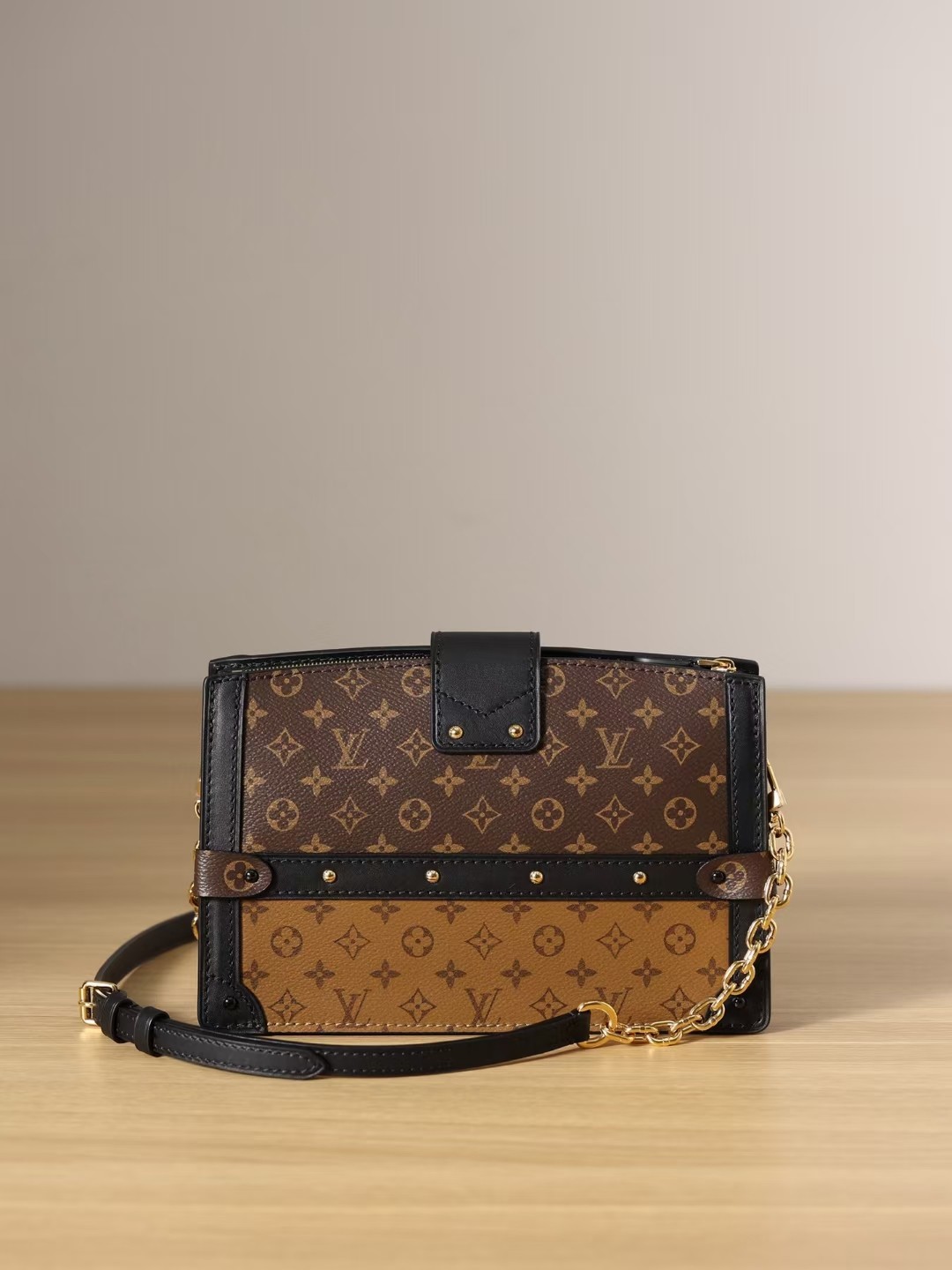 Louis Vuitton stores can not buy, why I buy top replica M43596 TRUNK CLUTCH bags? (2022 updated))-Best Quality Fake designer Bag Review, Replica designer bag ru