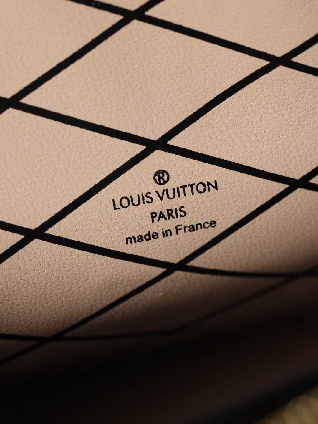 Louis Vuitton stores can not buy, why I buy top replica M43596 TRUNK CLUTCH bags? (2022 updated))-Best Quality Fake Louis Vuitton Bag Online Store, Replica designer bag ru