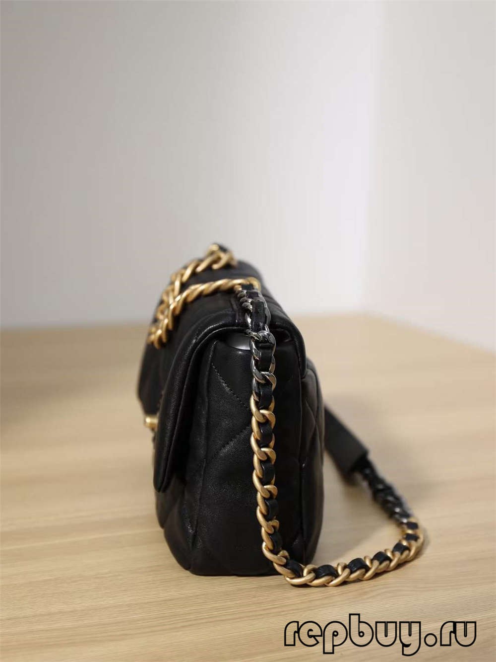 Chanel 19 black gold buckle top replica bags (2022 Latest)-Best Quality Fake designer Bag Review, Replica designer bag ru
