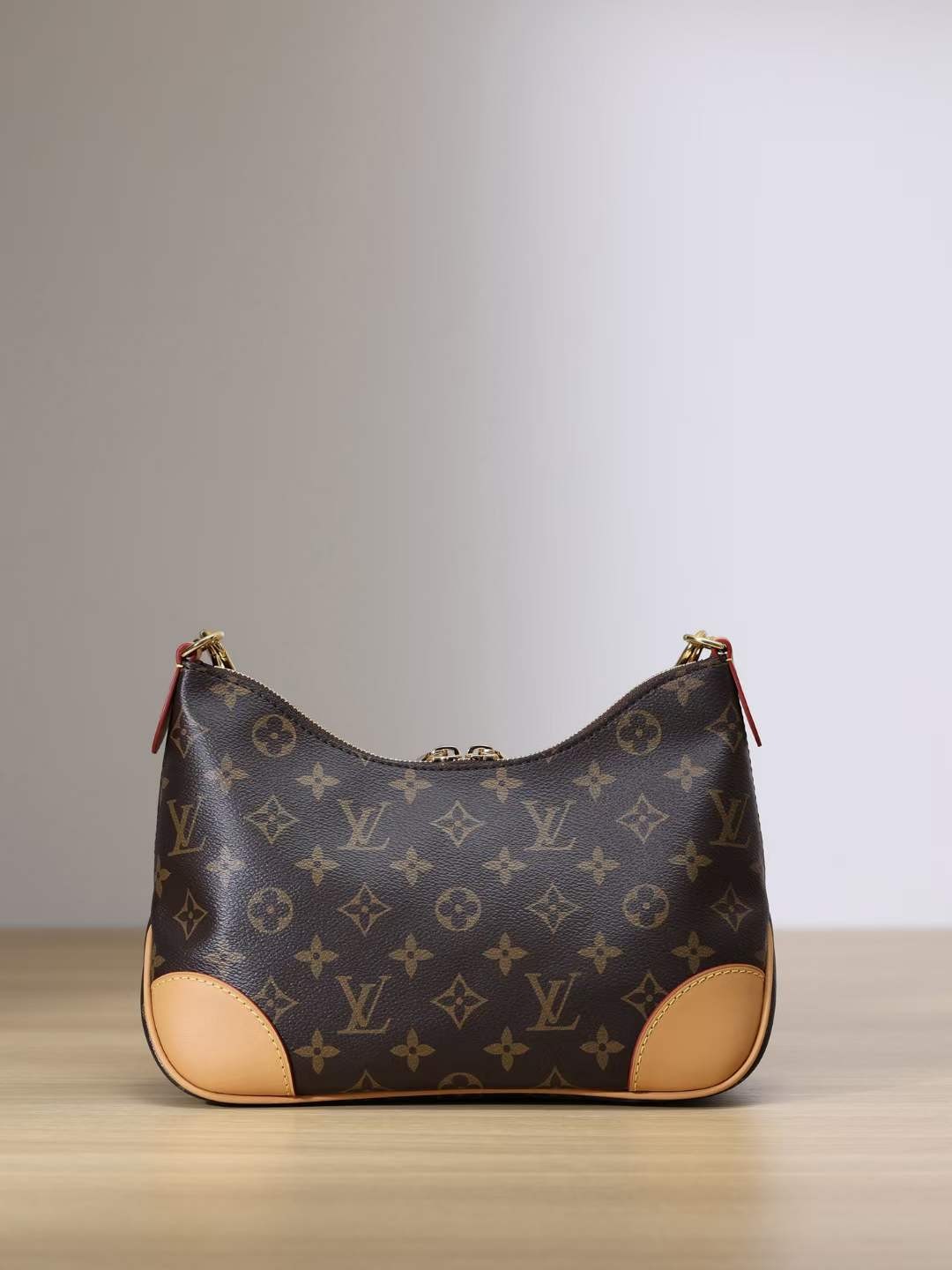 Louis Vuitton M45832 Boulogne Top Replica Handbag Overall Appearance (2022 Latest)-Best Quality Fake designer Bag Review, Replica designer bag ru