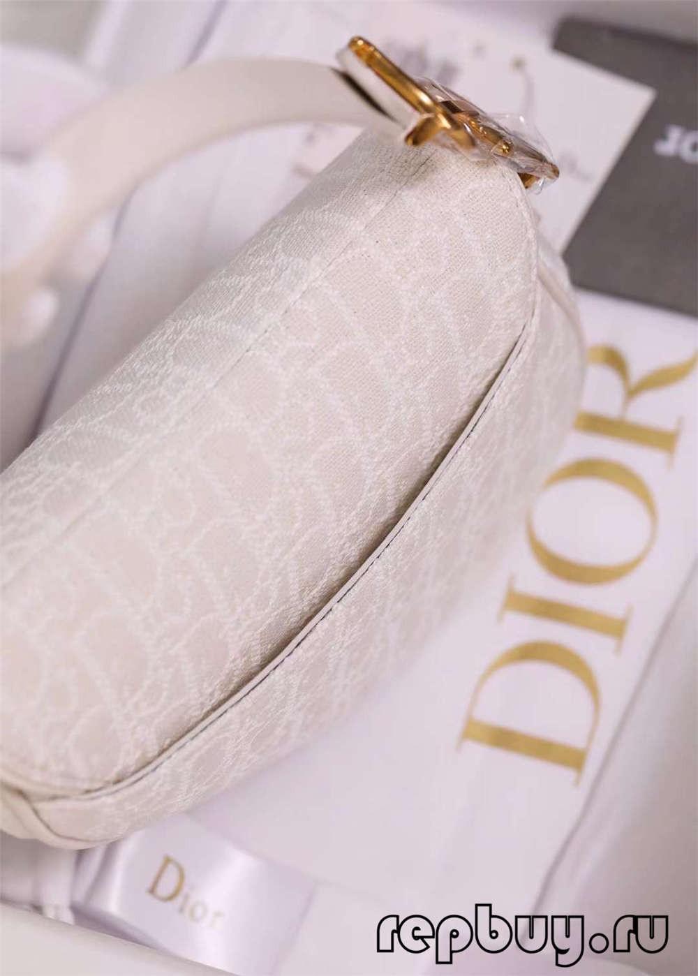 Dior Top Replica Bags White Saddle Bag 21cm Small Craft Details (2022 Latest)-Best Quality Fake designer Bag Review, Replica designer bag ru