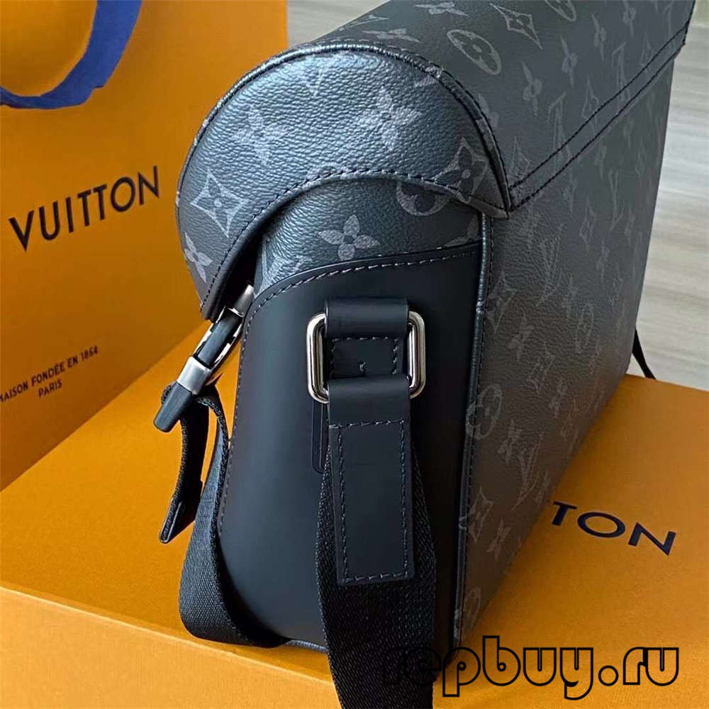 Louis Vuitton M40511 Voyager Traveler Men’s Top Replica Messenger Bag (2022 Latest)-Best Quality Fake designer Bag Review, Replica designer bag ru