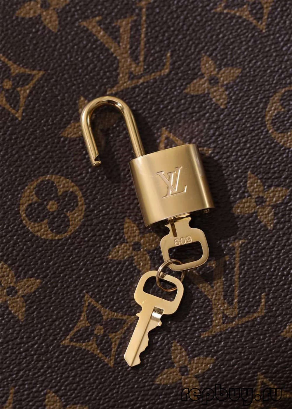 Louis Vuitton M41055 Montaigne BB top replica handbags Closure and hardware details (2022 Edition)-Best Quality Fake designer Bag Review, Replica designer bag ru
