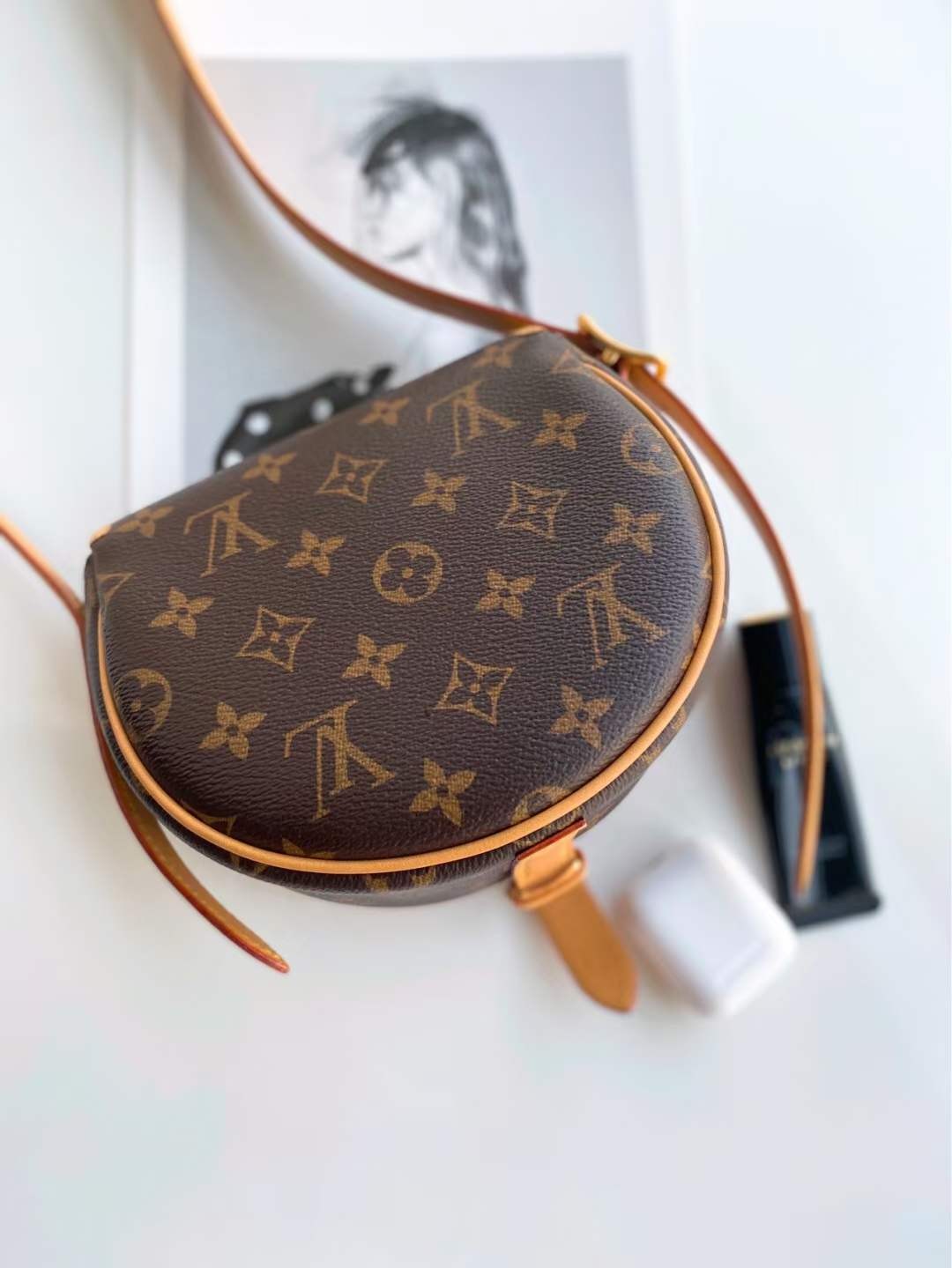 Louis Vuitton M44860 Tambourin Top Replica Handbags Customer photos (2022 Latest)-Best Quality Fake designer Bag Review, Replica designer bag ru