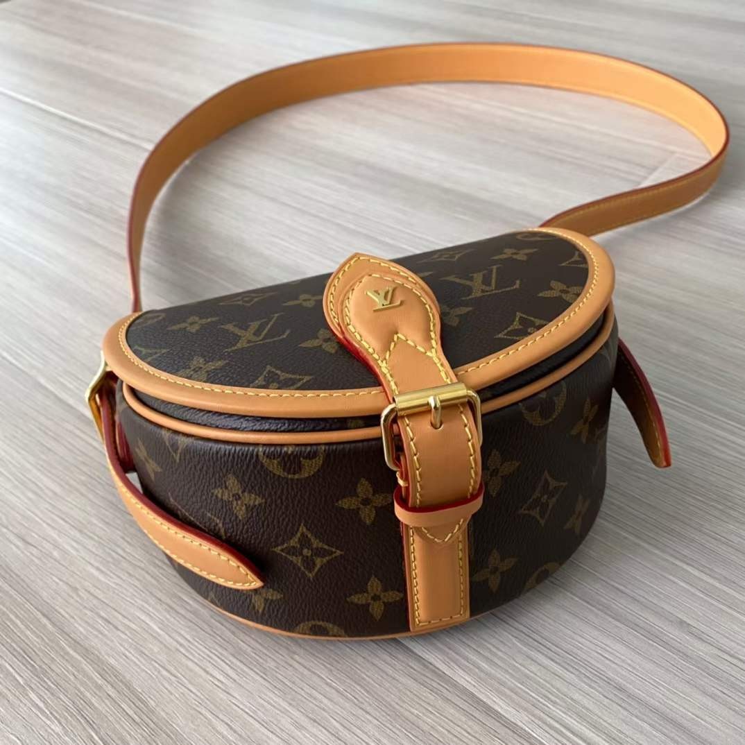 Louis Vuitton M44860 Tambourin Top Replica Handbag Exterior and Details (2022 Edition)-Best Quality Fake designer Bag Review, Replica designer bag ru