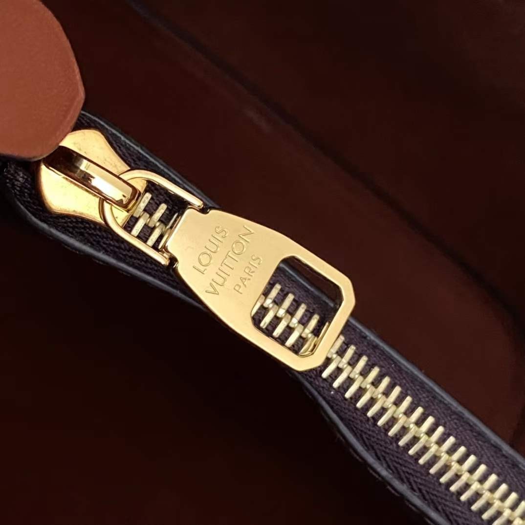 Louis Vuitton M44887 NÉONOÉ Top Replica Handbag Zipper and hardware details (2022 Edition)-Best Quality Fake designer Bag Review, Replica designer bag ru