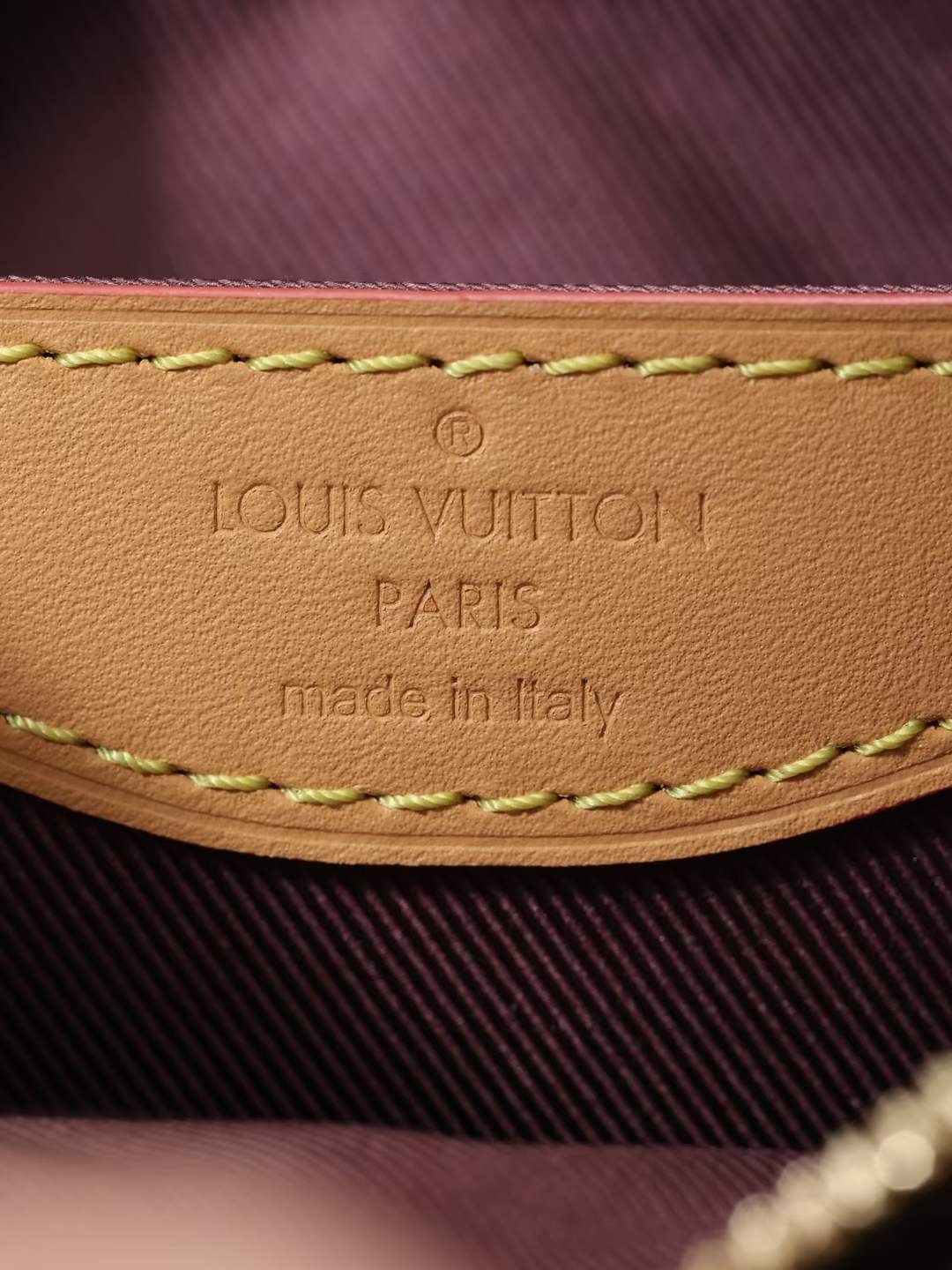 Louis Vuitton M45832 croissant with yellow leather Boulogne top replica handbags Logo engraved detail (2022 Updated)-Best Quality Fake designer Bag Review, Replica designer bag ru