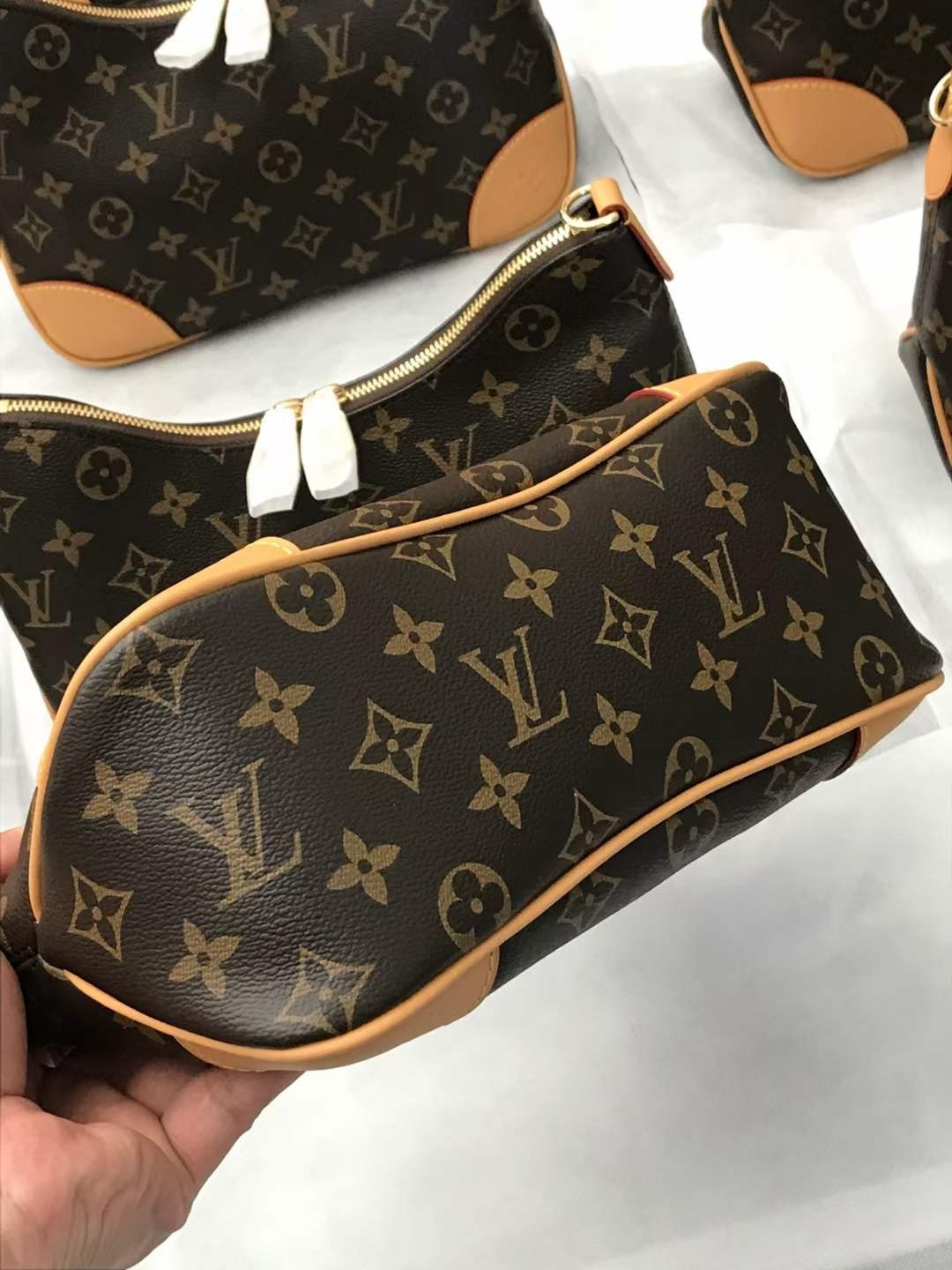 Louis Vuitton M45832 croissant with yellow leather Boulogne top replica handbags Lot Inspection (2022 Special)-Best Quality Fake designer Bag Review, Replica designer bag ru