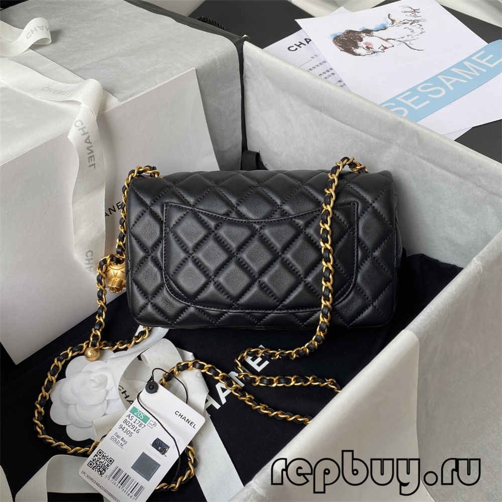 Chanel Classic Flap Golden Ball Peeke tauira tauira pai rawa atu (2022 hou)-Best Quality Fake Louis Vuitton Bag Online Store, Replica designer bag ru