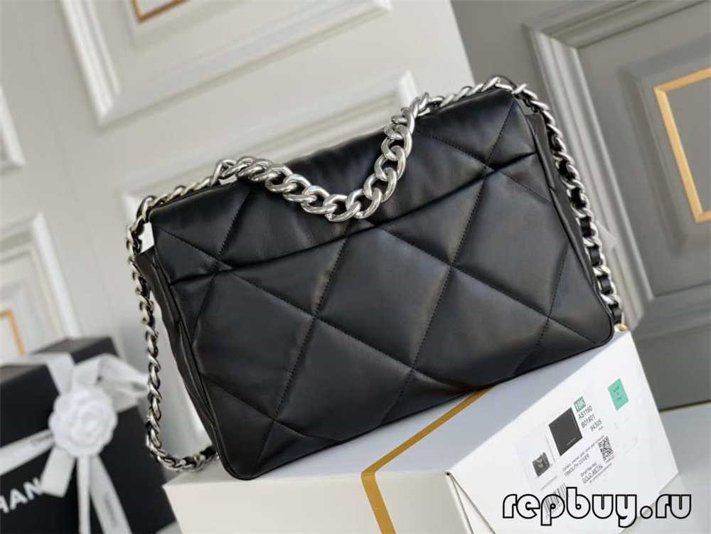 Chanel 19 Qara qızılı toqqa yüksək keyfiyyətli replika çantası (2022 yenilənib)-Best Quality Fake Louis Vuitton Bag Online Store, Replica designer bag ru
