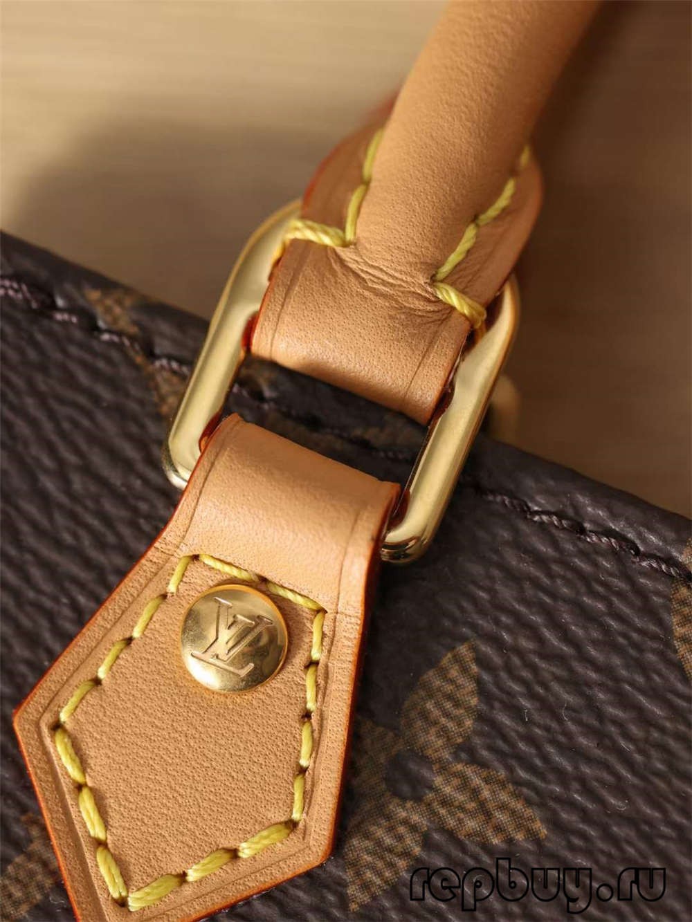 Сумкі Louis Vuitton M69442 Petit Sac Plat высокай якасці (абноўлена 2022 г.)-Інтэрнэт-крама падробленай сумкі Louis Vuitton лепшай якасці, рэплікі дызайнерскай сумкі ru