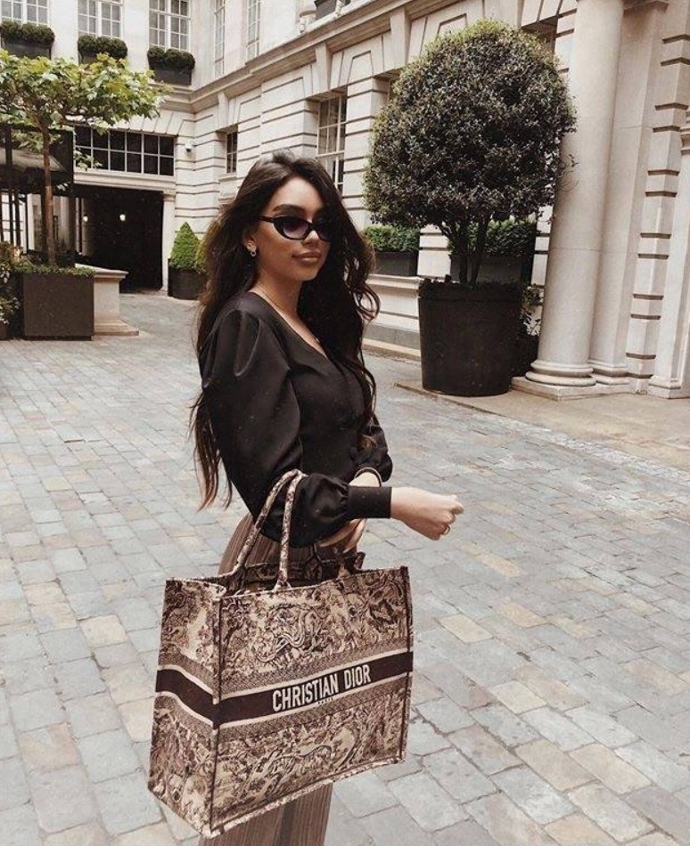 Kacha keukwu Dior Book Tote iwebata na oyiri akpa ịzụrụ ndụmọdụ (2022 update) -Best Quality adịgboroja Louis vuitton akpa Online Store, oyiri mmebe akpa ru.