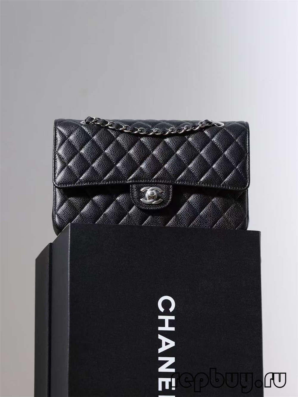 Shebag visu laiku vislabāk pārdotais — Chanel klasiskākā, vidēji 25 cm klasiskā atloka (Chanel CF Caviar Leather Black) (atjaunināta 2022. gadā) — labākās kvalitātes viltotās Louis Vuitton somas tiešsaistes veikals, dizainera somas kopija ru