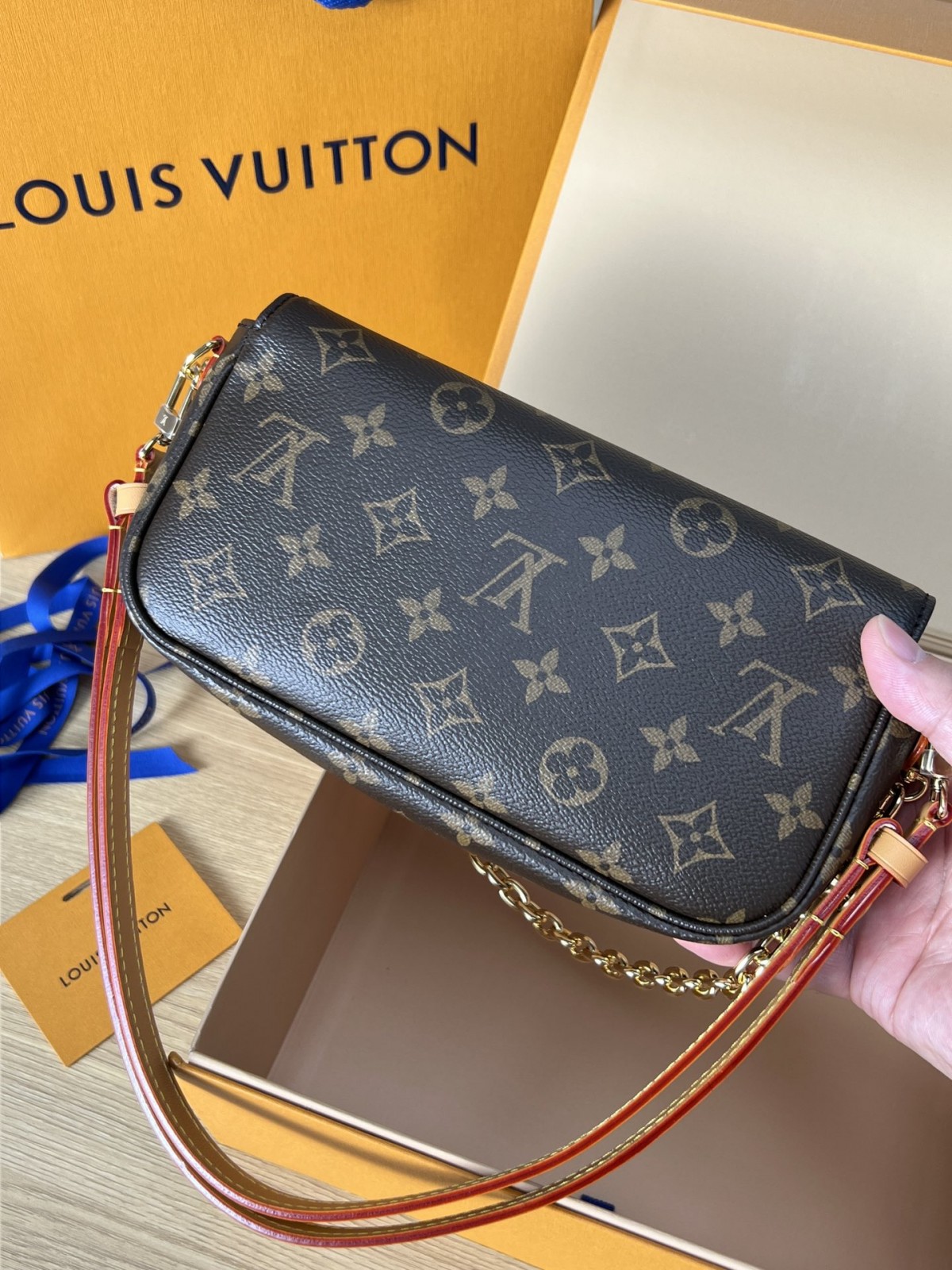 How good quality is a M81911 LOUIS VUITTON WALLET ON CHAIN IVY（2023 new edition）-最好的質量假路易威登包網上商店，複製設計師包 ru