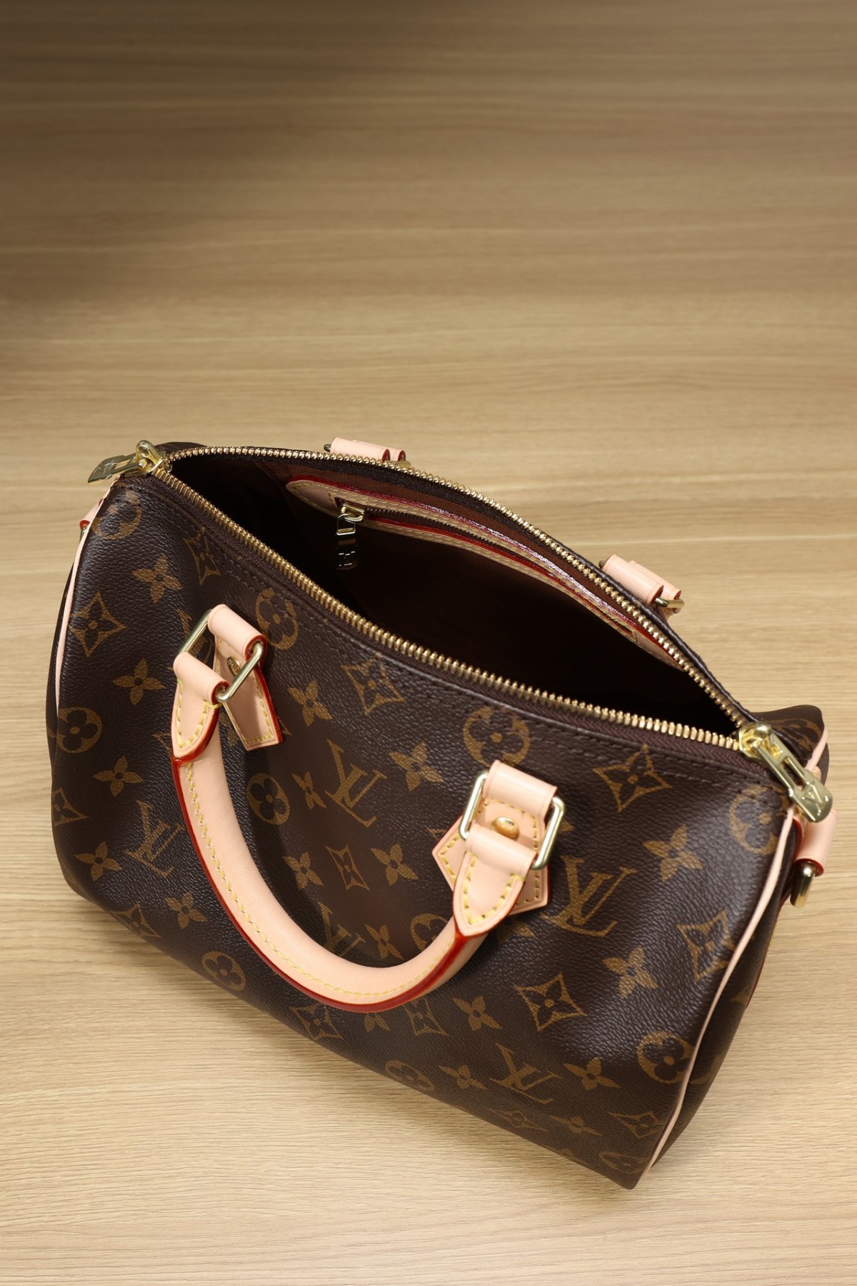 How good quality is a M41113 Speedy 25 bag? (2023 Updated)-Umgangatho ogqwesileyo woMgangatho weFake weLouis Vuitton kwiVenkile ye-Intanethi, ibhegi yomyili weReplica ru