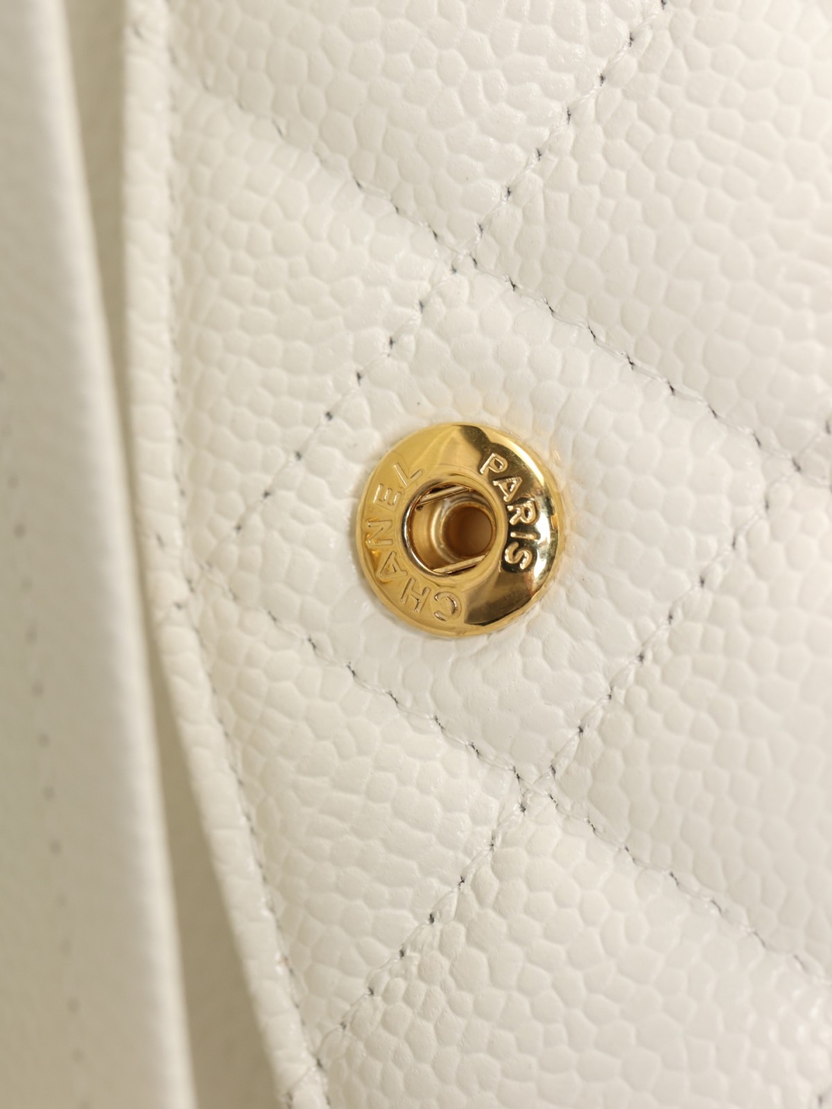 How Good quality is a Shebag White Chanel Classic Flap bag？（2023 updated）-ຄຸນະພາບທີ່ດີທີ່ສຸດ Fake Louis Vuitton Bag Online Store, Replica designer bag ru