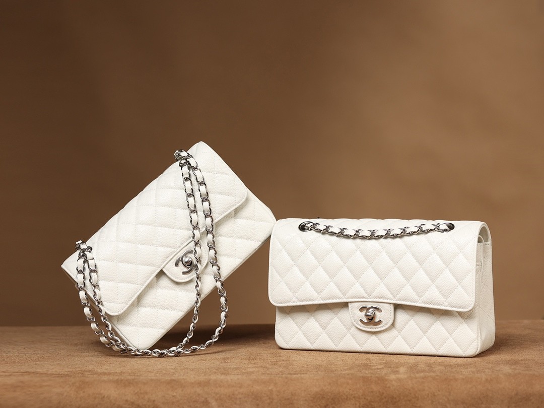 How Good quality is a Shebag White Chanel Classic Flap bag？（2023 updated）-בעסטער קוואַליטעט שווינדל לוי ווויטטאָן באַג אָנליין קראָם, רעפּליקע דיזיינער זעקל רו