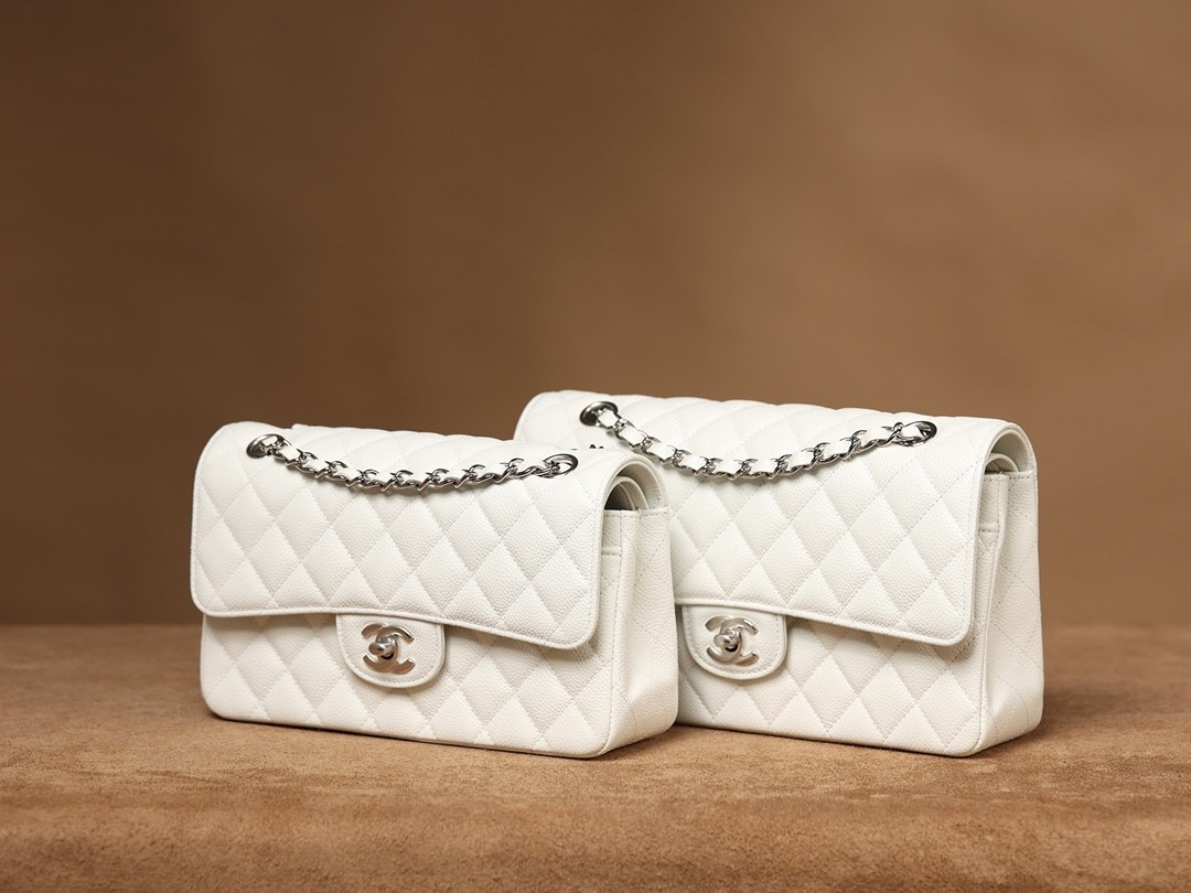 How Good quality is a Shebag White Chanel Classic Flap bag？（2023 updated）-בעסטער קוואַליטעט שווינדל לוי ווויטטאָן באַג אָנליין קראָם, רעפּליקע דיזיינער זעקל רו