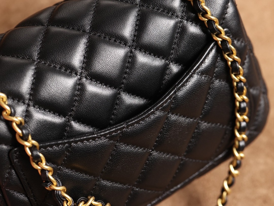 How good quality is a Shebag Chanel Classic flap mini bag of lambskin with golden ball（2023 Week 35）-Bedste kvalitet Fake Louis Vuitton Bag Online Store, Replica designer bag ru