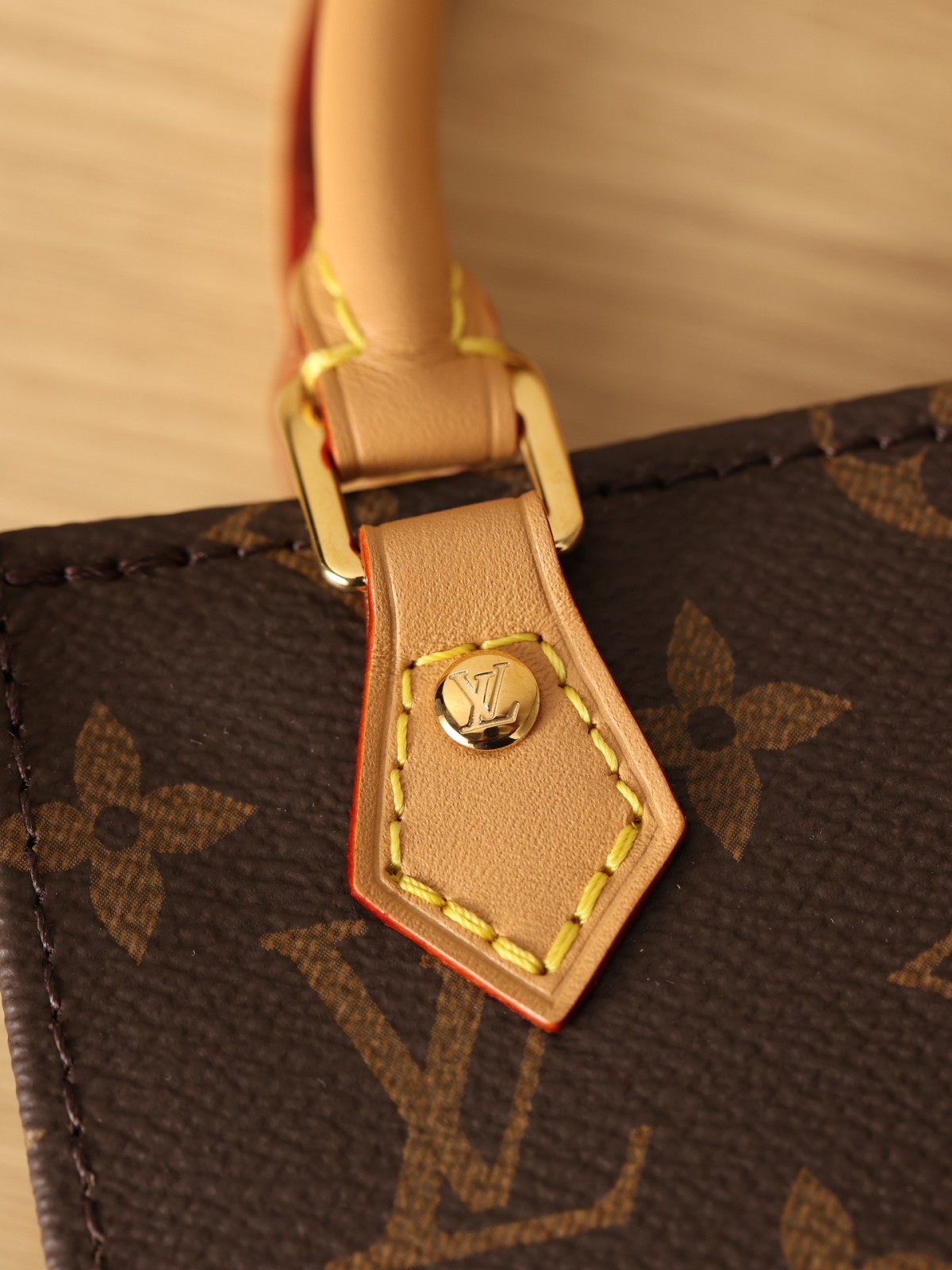 How good quality is a Shebag Louis Vuitton PETIT SAC PLAT bag（2023 udpated）-Bescht Qualitéit Fake Louis Vuitton Bag Online Store, Replica Designer Bag ru