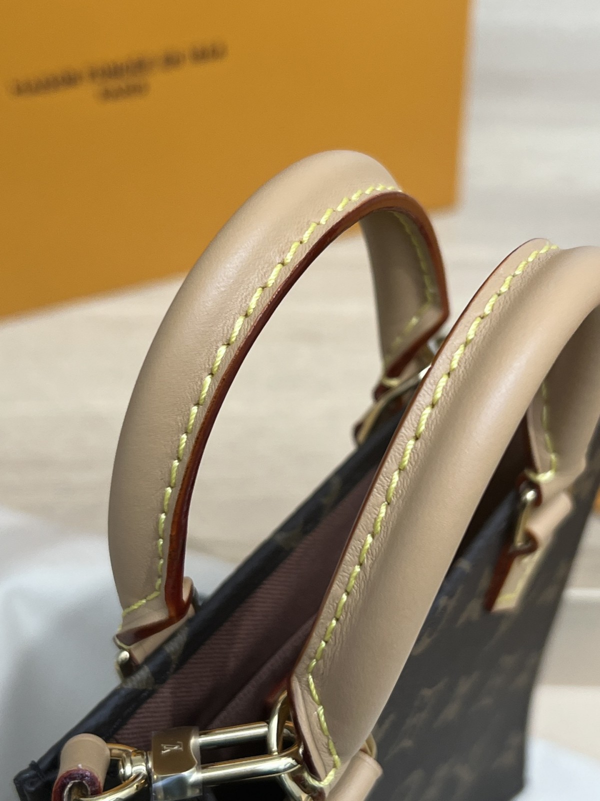 How good quality is a Shebag Louis Vuitton PETIT SAC PLAT bag（2023 udpated）-Magazin online de geanți Louis Vuitton fals de cea mai bună calitate, geantă de designer replica ru