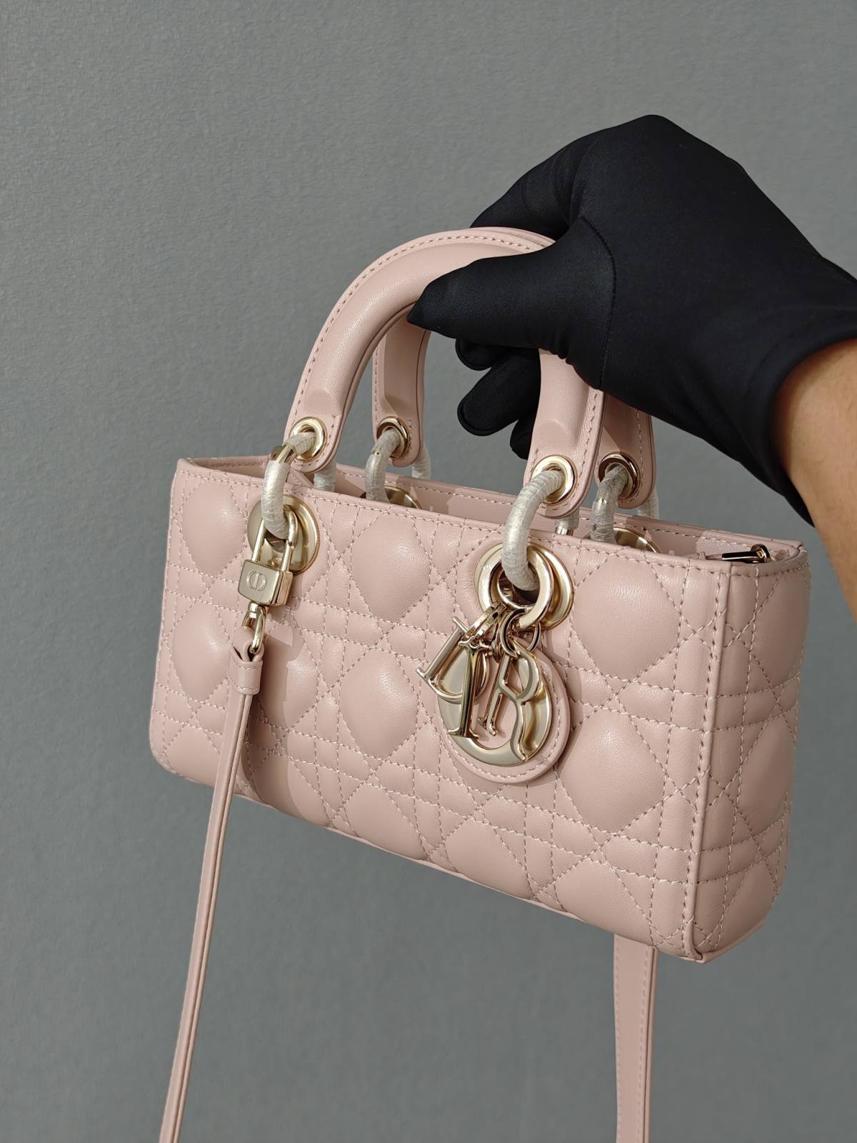 Shebag super replica Lady Dior D Joy pink bag review(2025 July updated)-Bedste kvalitet Fake Louis Vuitton Bag Online Store, Replica designer bag ru