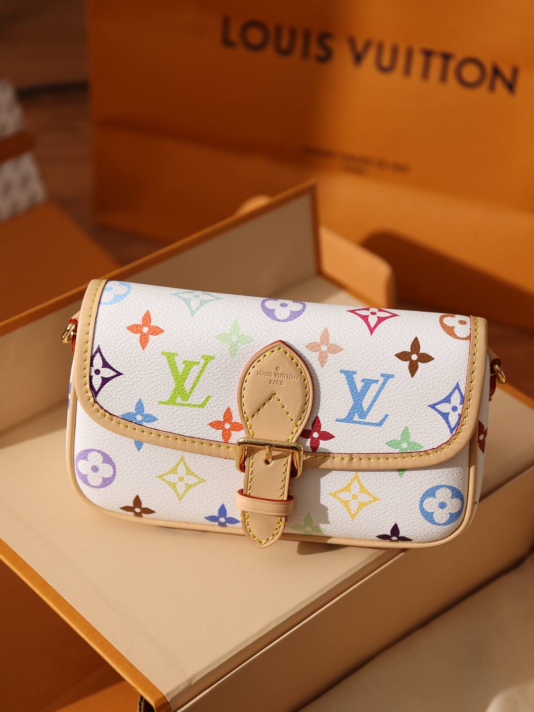 白三彩 Diana-Best Quality Fake Louis Vuitton Bag Online Store, Replica designer bag ru