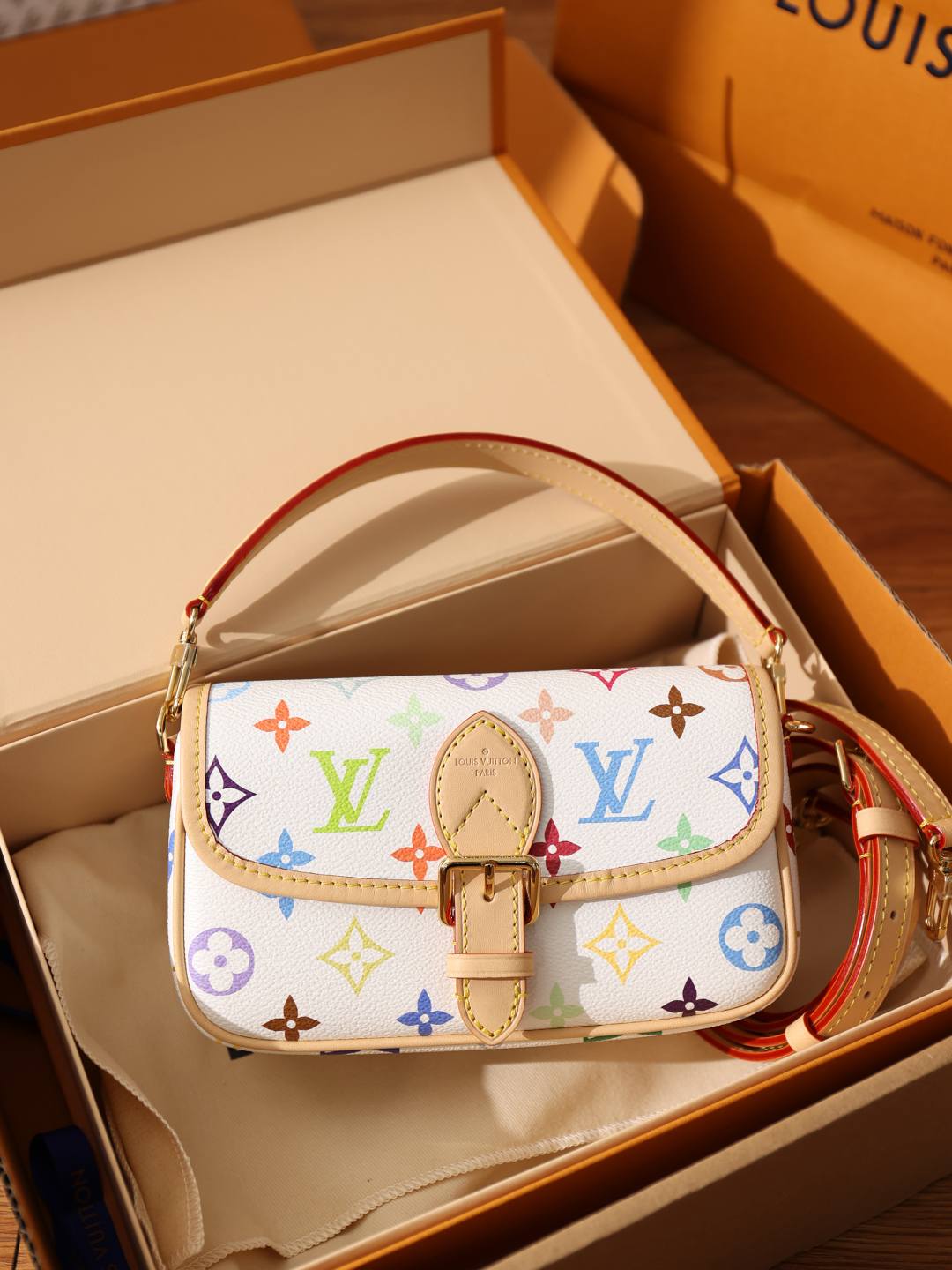 白三彩 Diana-Best Quality Fake Louis Vuitton Bag Online Store, Replica designer bag ru
