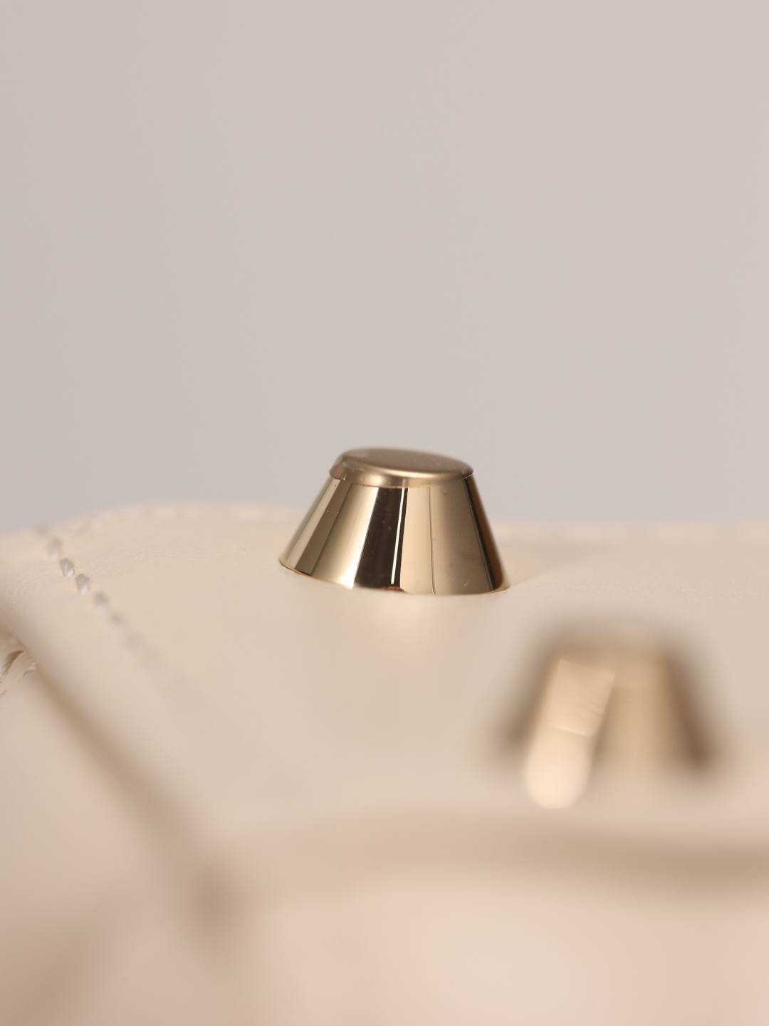 Shebag Super replica Lady Dior bag in beige review(Oct 2025 updated)-Umgangatho ogqwesileyo woMgangatho weFake weLouis Vuitton kwiVenkile ye-Intanethi, ibhegi yomyili weReplica ru