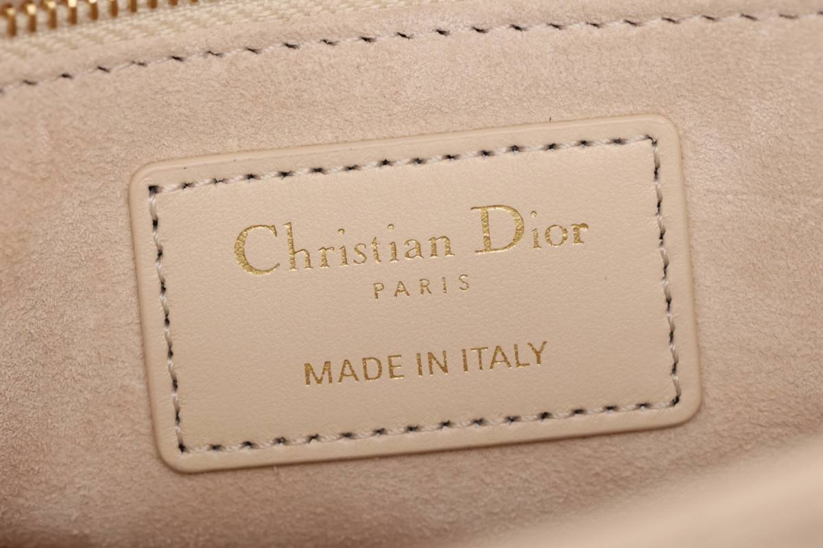 Shebag Super replica Lady Dior bag in beige review(Oct 2025 updated)-Umgangatho ogqwesileyo woMgangatho weFake weLouis Vuitton kwiVenkile ye-Intanethi, ibhegi yomyili weReplica ru
