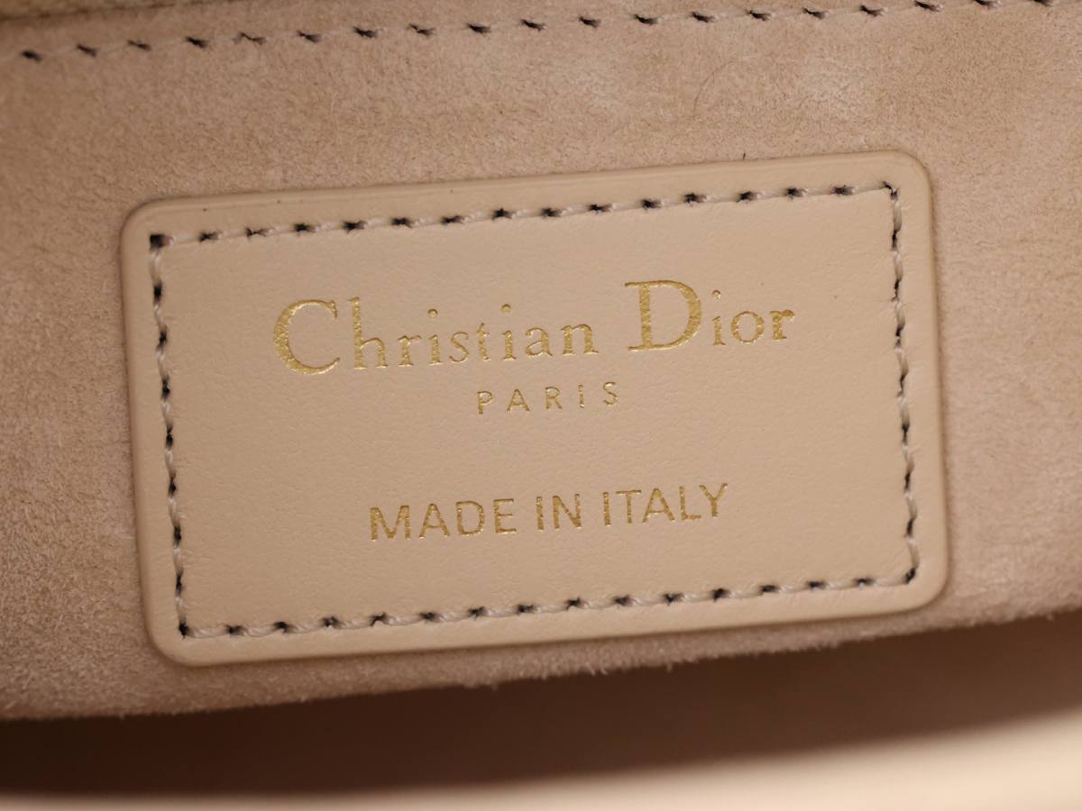 Shebag Super replica Lady Dior bag in beige review(Oct 2025 updated)-Umgangatho ogqwesileyo woMgangatho weFake weLouis Vuitton kwiVenkile ye-Intanethi, ibhegi yomyili weReplica ru
