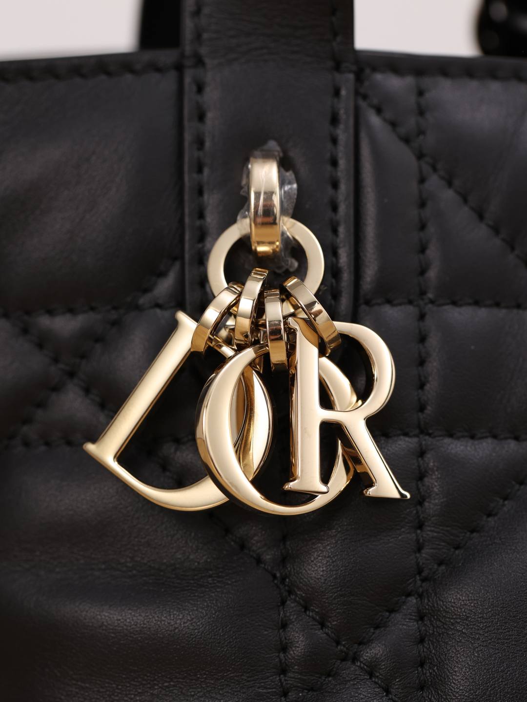 Shebag super replica Dior Toujours mini bag review(Oct 2025 updated)-Інтэрнэт-крама падробленай сумкі Louis Vuitton лепшай якасці, рэплікі дызайнерскай сумкі ru