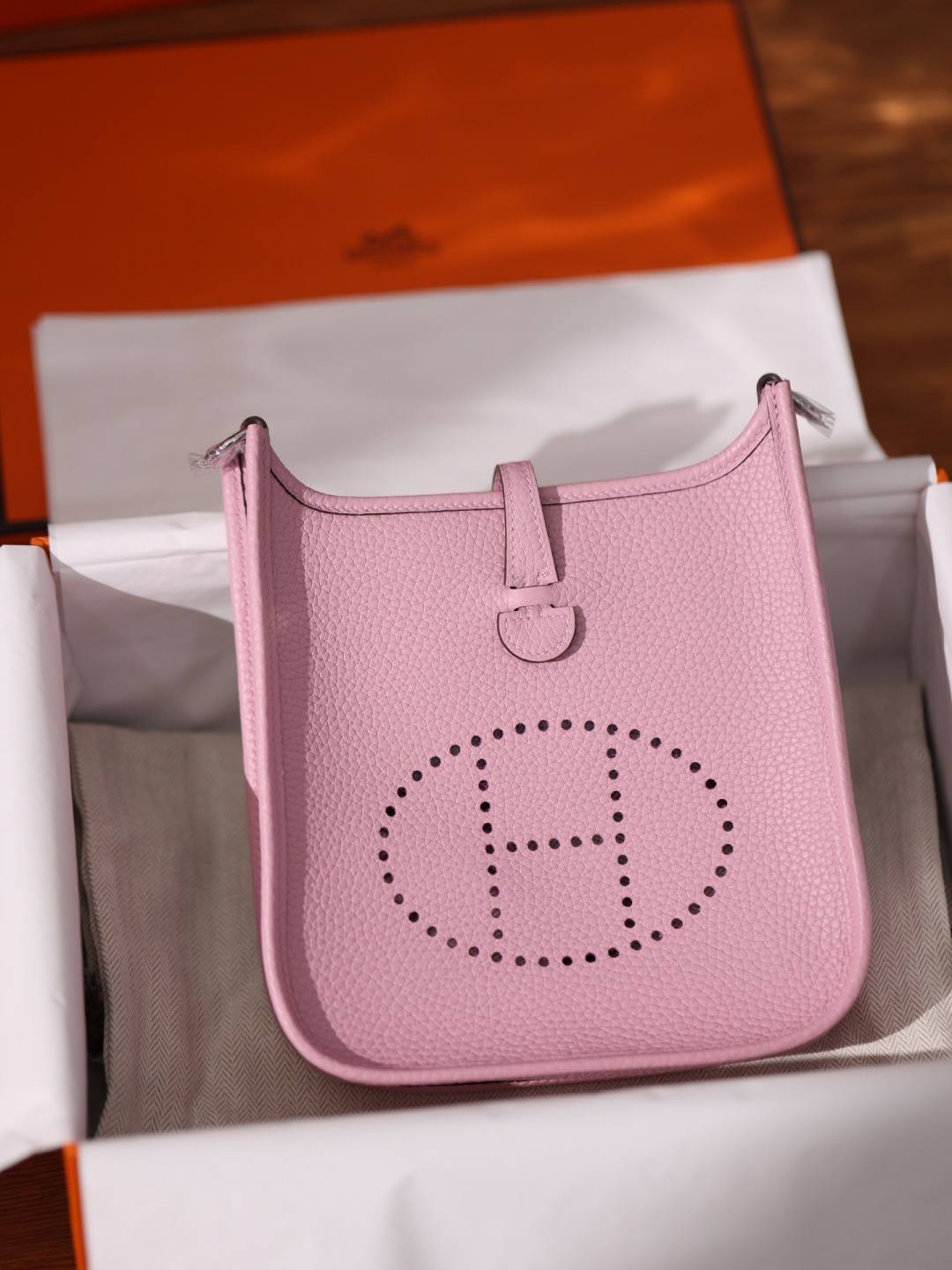 Evelyne 19-Best Quality Fake Louis Vuitton Bag Online Store, Replica designer bag ru