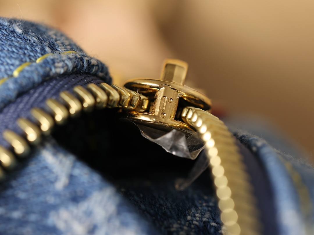 Hills pochette LV M82949-ਵਧੀਆ ਕੁਆਲਿਟੀ ਨਕਲੀ ਲੁਈਸ ਵਿਟਨ ਬੈਗ ਔਨਲਾਈਨ ਸਟੋਰ, ਰਿਪਲੀਕਾ ਡਿਜ਼ਾਈਨਰ ਬੈਗ ru