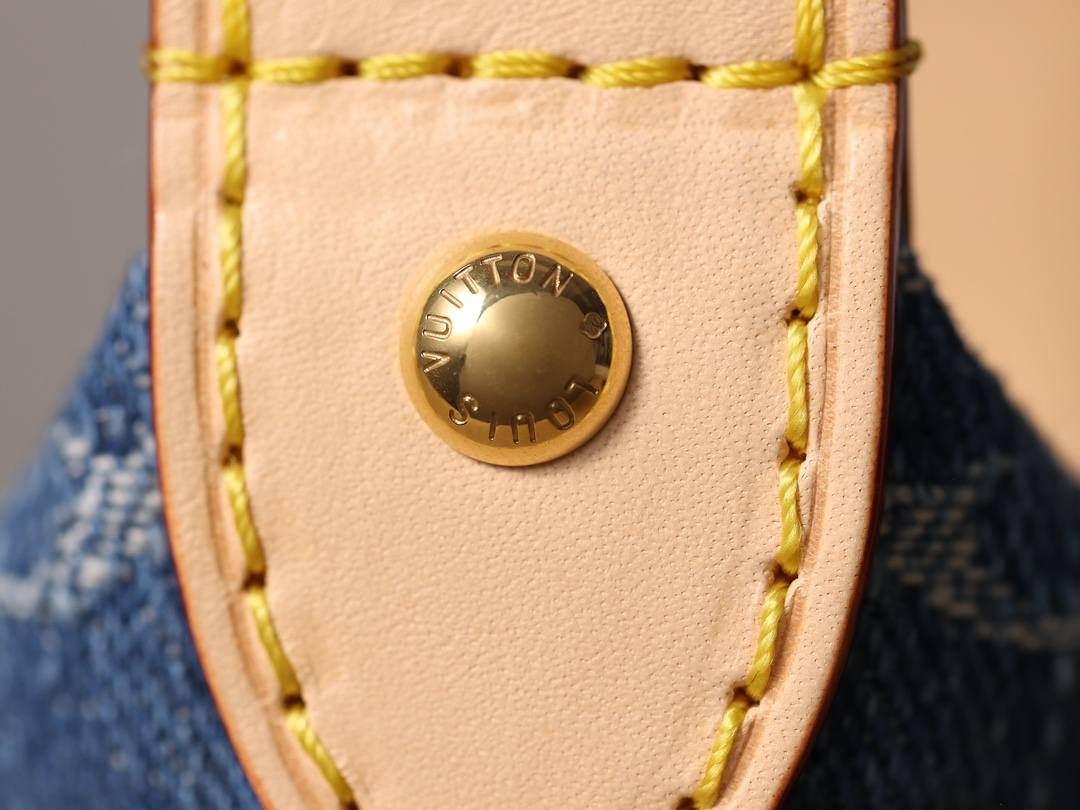 Hills pochette LV M82949-ਵਧੀਆ ਕੁਆਲਿਟੀ ਨਕਲੀ ਲੁਈਸ ਵਿਟਨ ਬੈਗ ਔਨਲਾਈਨ ਸਟੋਰ, ਰਿਪਲੀਕਾ ਡਿਜ਼ਾਈਨਰ ਬੈਗ ru