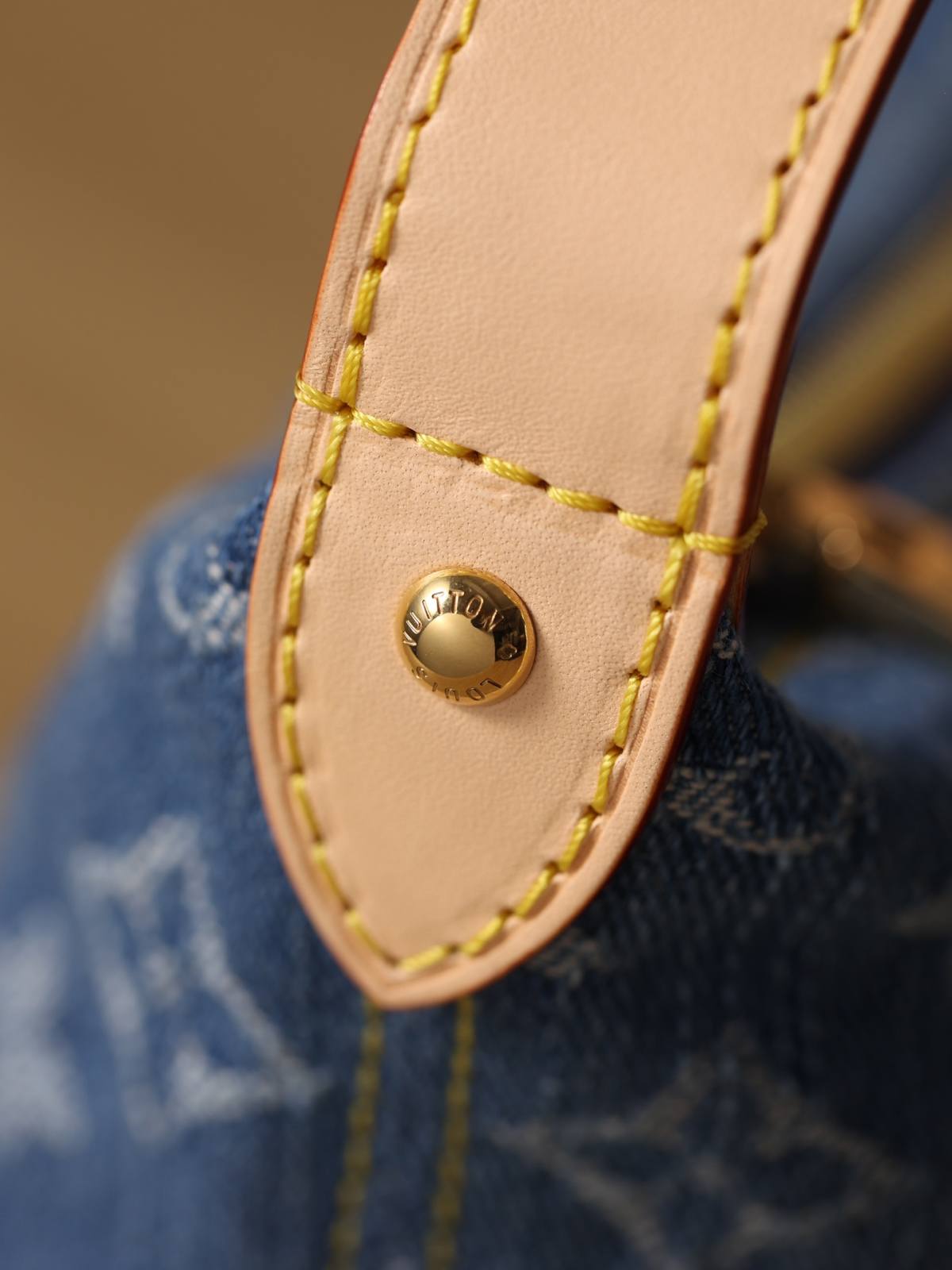 Hills pochette LV M82949-ਵਧੀਆ ਕੁਆਲਿਟੀ ਨਕਲੀ ਲੁਈਸ ਵਿਟਨ ਬੈਗ ਔਨਲਾਈਨ ਸਟੋਰ, ਰਿਪਲੀਕਾ ਡਿਜ਼ਾਈਨਰ ਬੈਗ ru