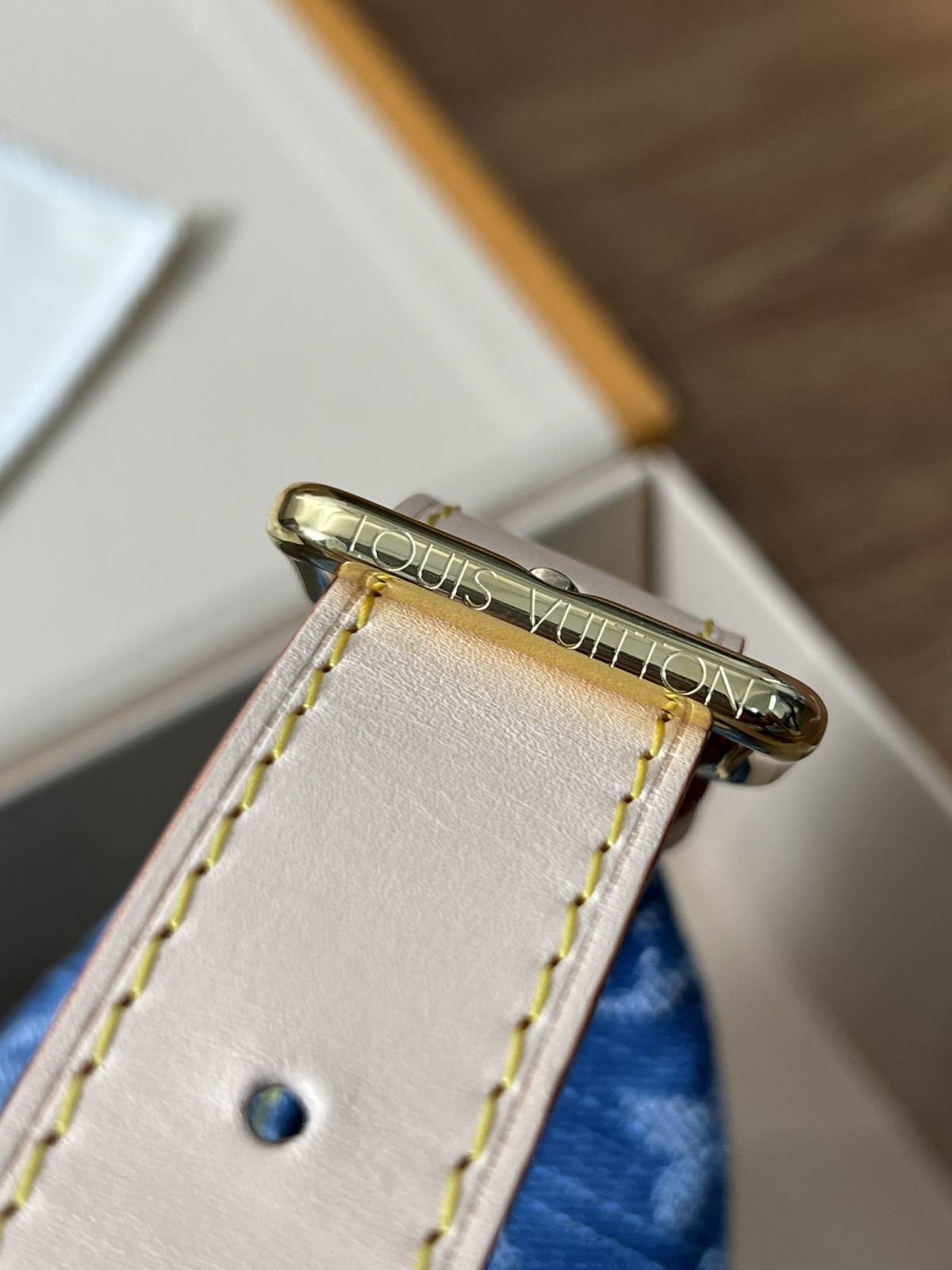 Hills pochette LV M82949-ਵਧੀਆ ਕੁਆਲਿਟੀ ਨਕਲੀ ਲੁਈਸ ਵਿਟਨ ਬੈਗ ਔਨਲਾਈਨ ਸਟੋਰ, ਰਿਪਲੀਕਾ ਡਿਜ਼ਾਈਨਰ ਬੈਗ ru