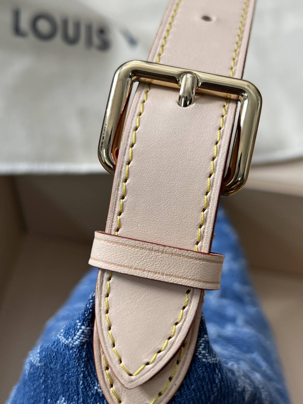 Hills pochette LV M82949-ਵਧੀਆ ਕੁਆਲਿਟੀ ਨਕਲੀ ਲੁਈਸ ਵਿਟਨ ਬੈਗ ਔਨਲਾਈਨ ਸਟੋਰ, ਰਿਪਲੀਕਾ ਡਿਜ਼ਾਈਨਰ ਬੈਗ ru