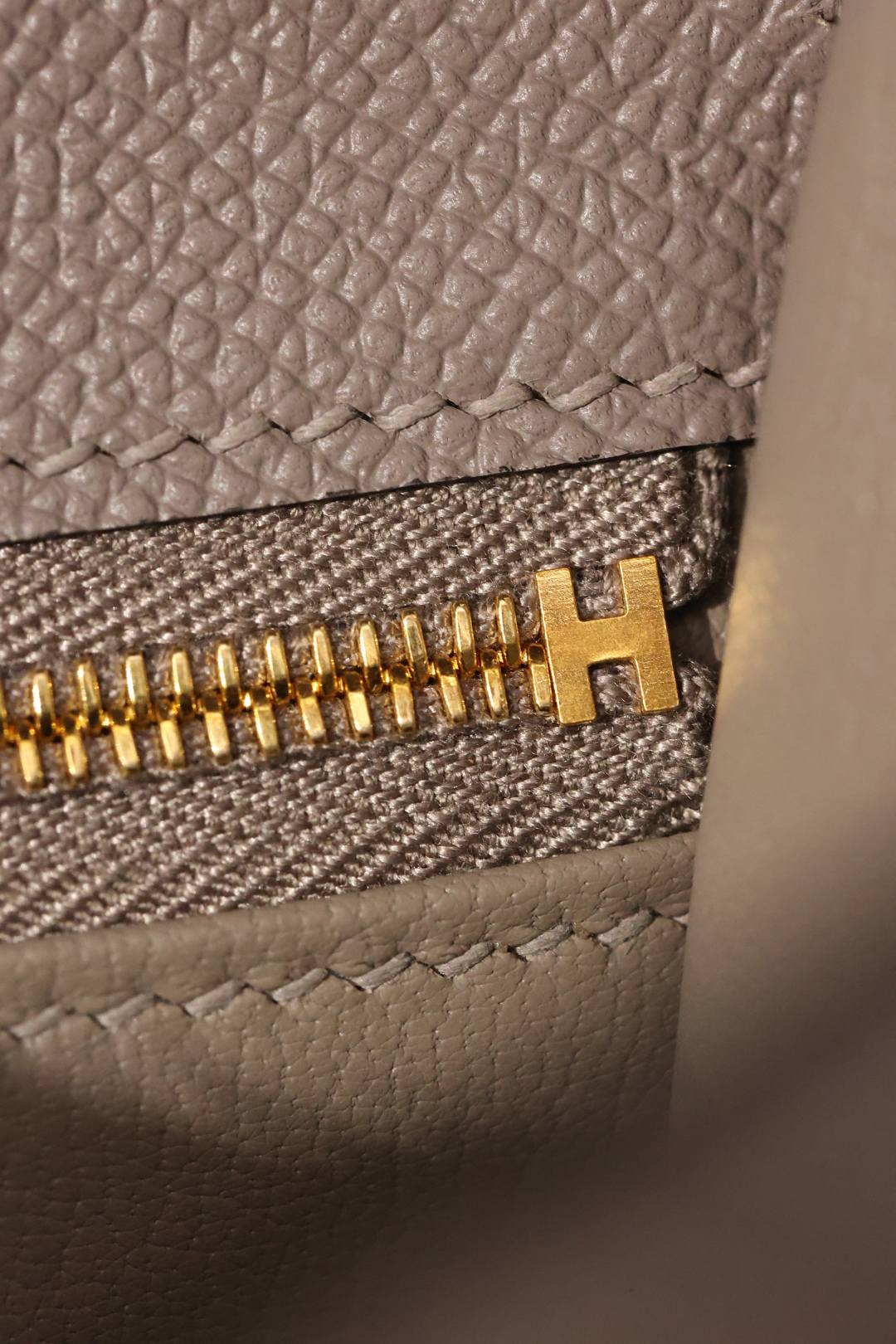 Shebag fully handmade Hermes Kelly 25 bag in grey Epsom(Nov 2025 updated)-Best Quality Fake Louis Vuitton Bag Online Store, Replica designer bag ru Shebag fully handmade Hermes Kelly 25 bag in grey Epsom(Nov 2025 updated)-Best Quality Fake Louis Vuitton Bag Online Store, Replica designer bag ru